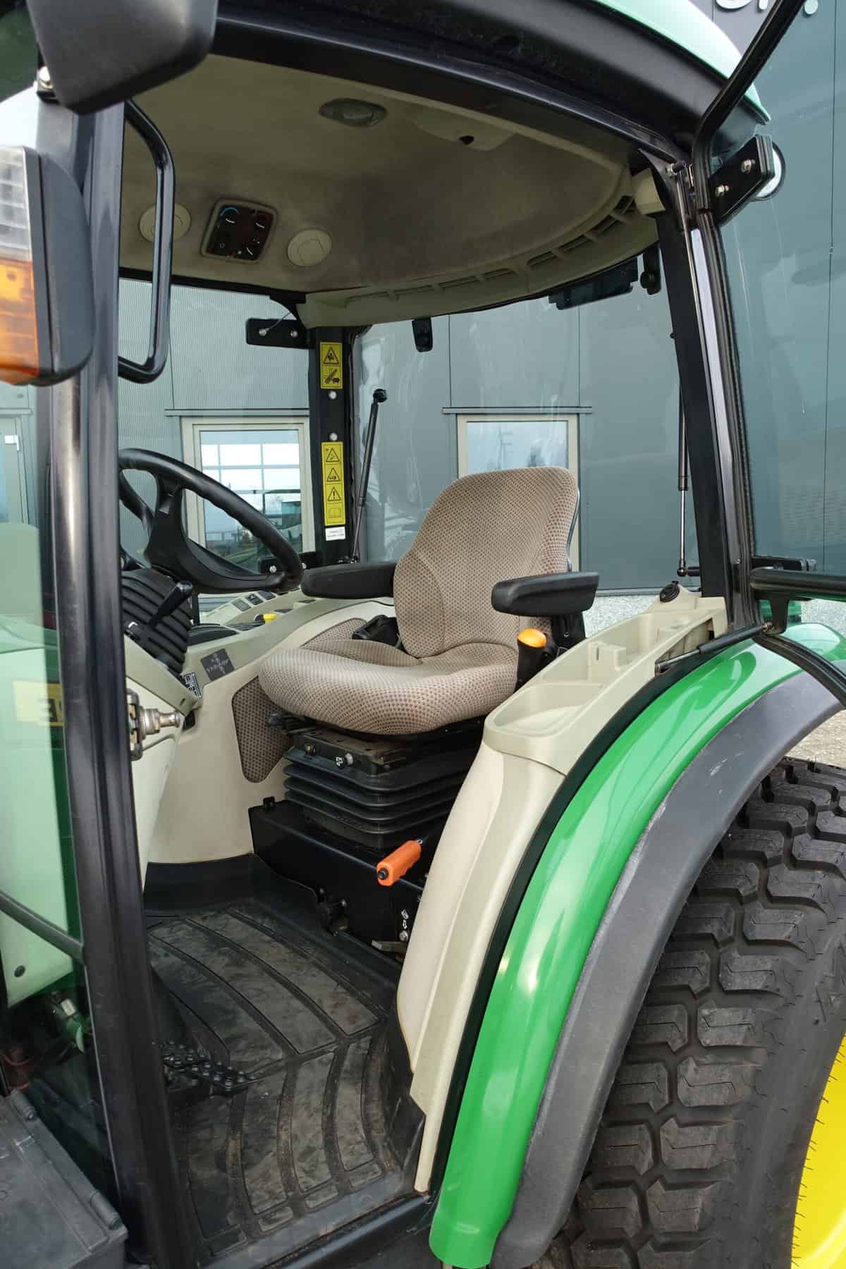 John Deere 3045R 4wd HST - Afbeelding 10