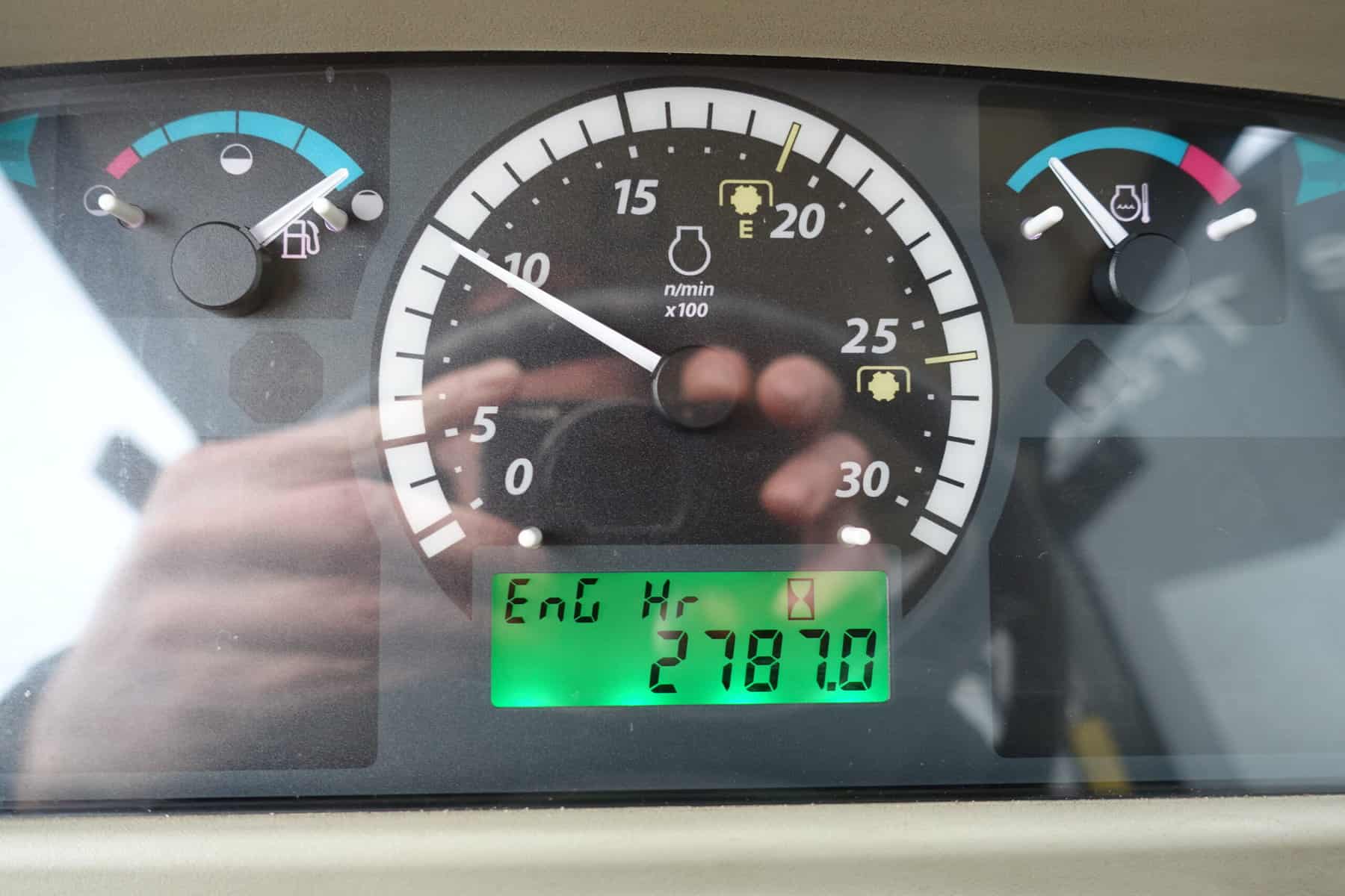 John Deere 3045R 4wd HST - Afbeelding 11