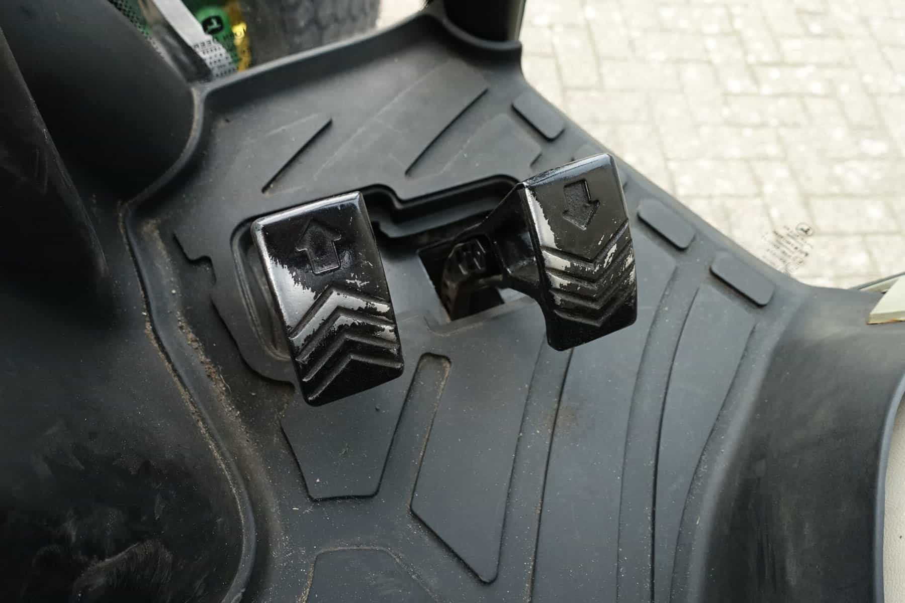 John Deere 3045R 4wd HST - Afbeelding 15