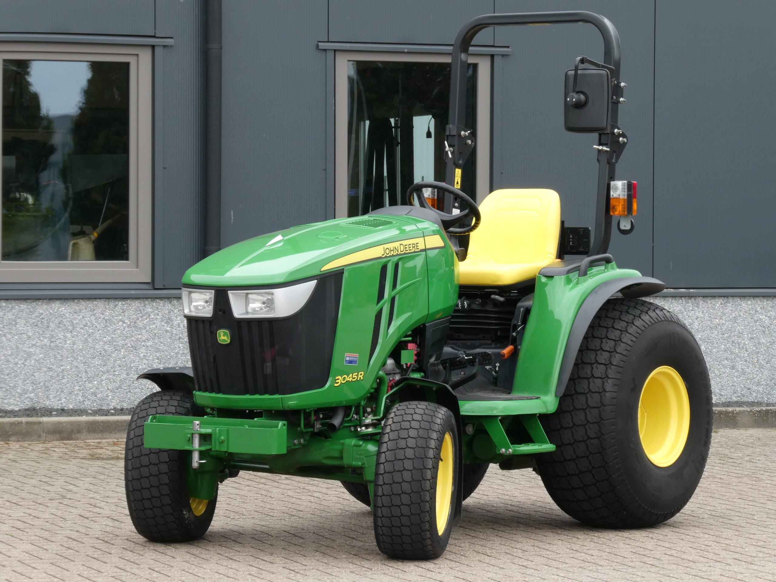 John Deere 3045R 4wd HST