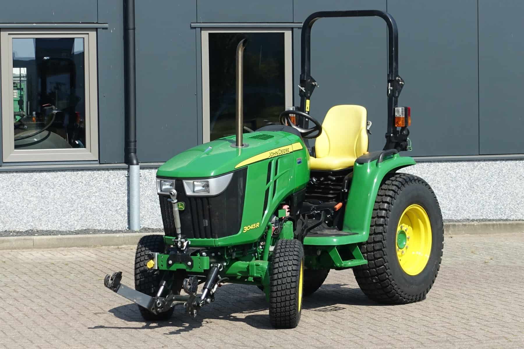 John Deere 3045R 4wd HST