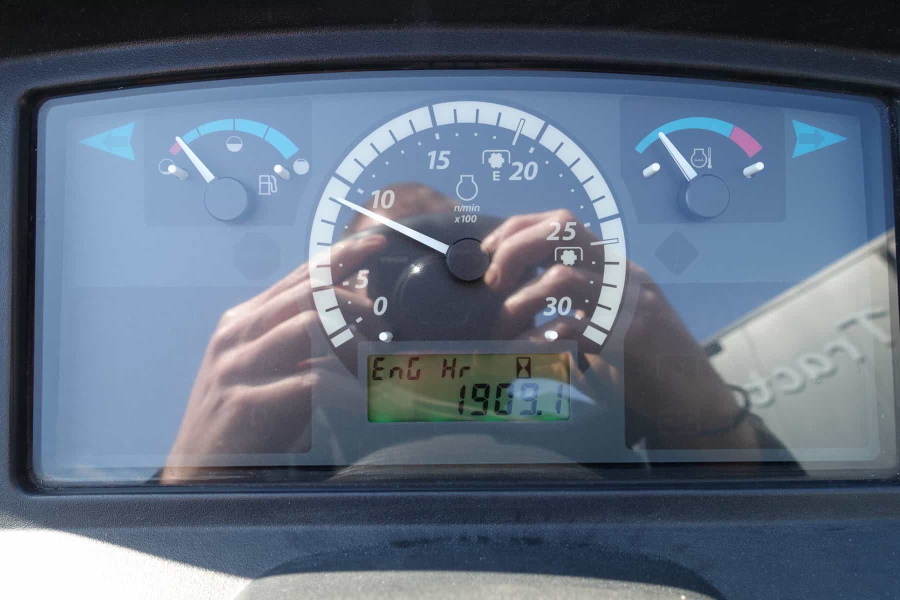 John Deere 3045R 4wd HST - Afbeelding 10