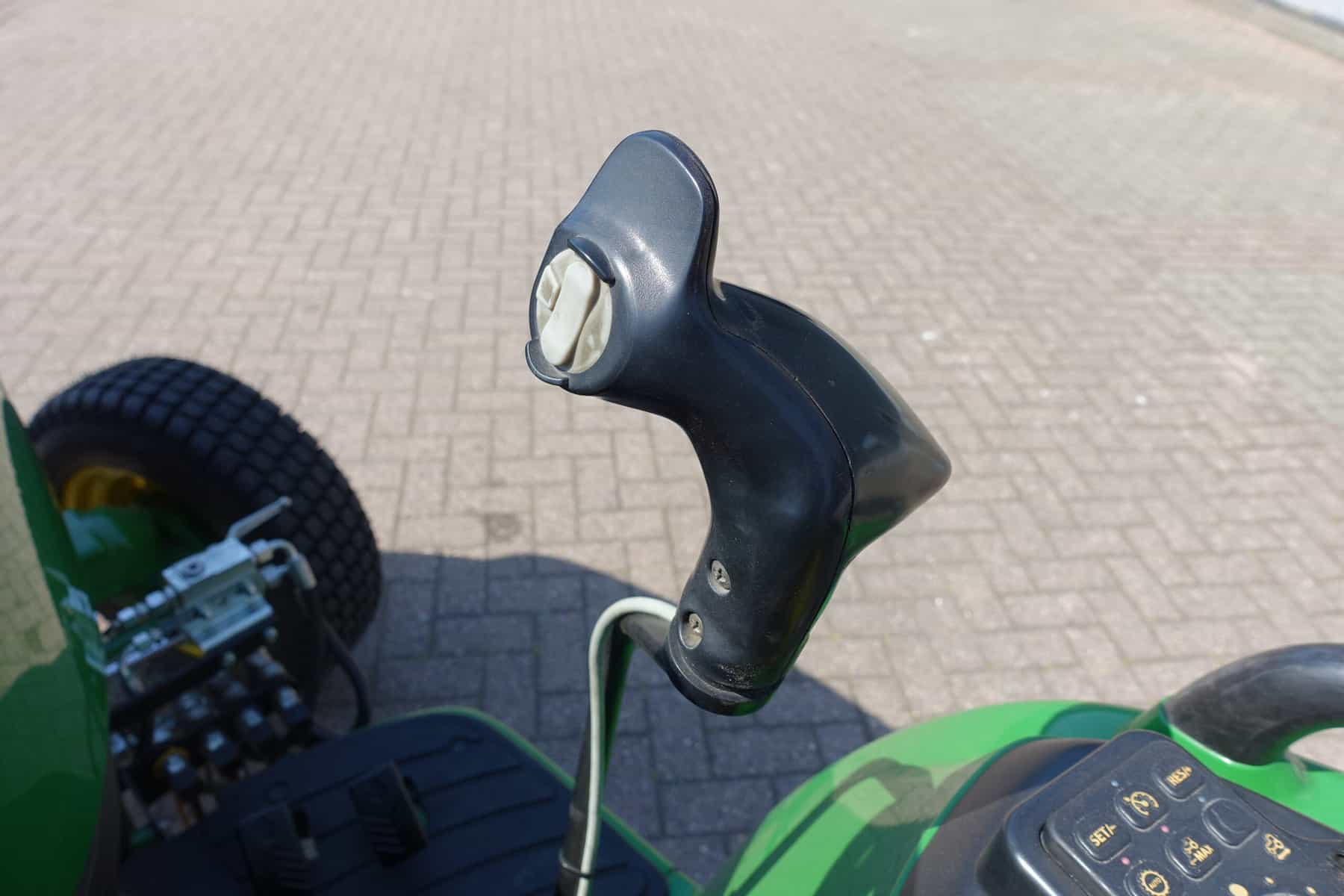 John Deere 3045R 4wd HST - Afbeelding 14