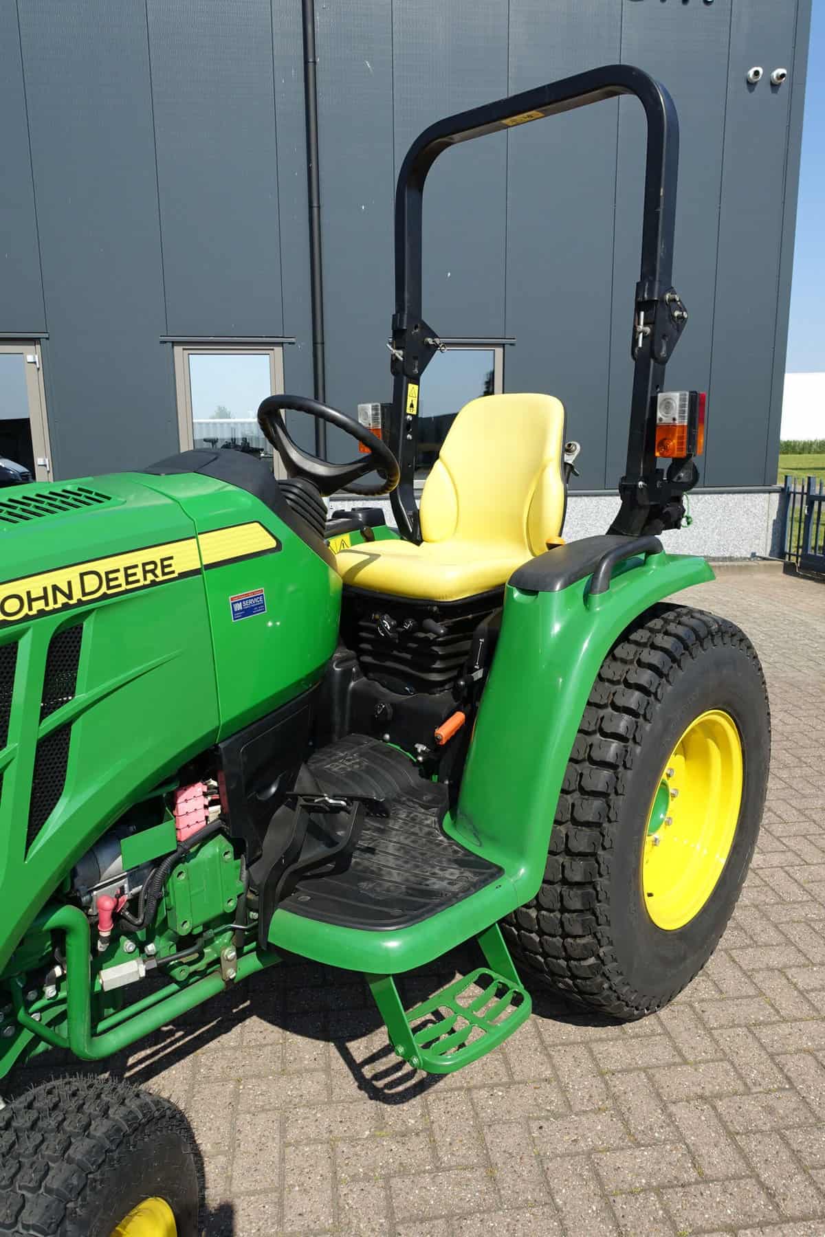 John Deere 3045R 4wd HST - Afbeelding 9
