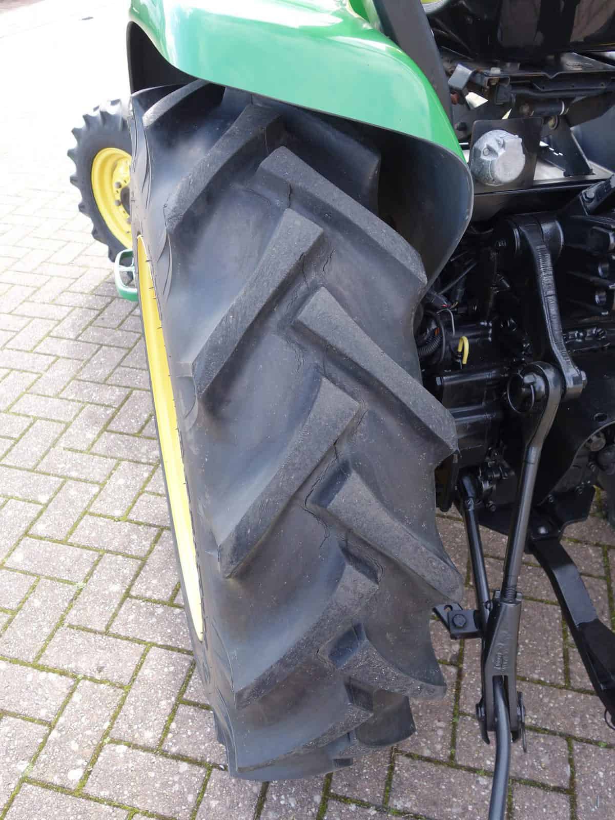 John Deere 3120 4wd HST - Afbeelding 29