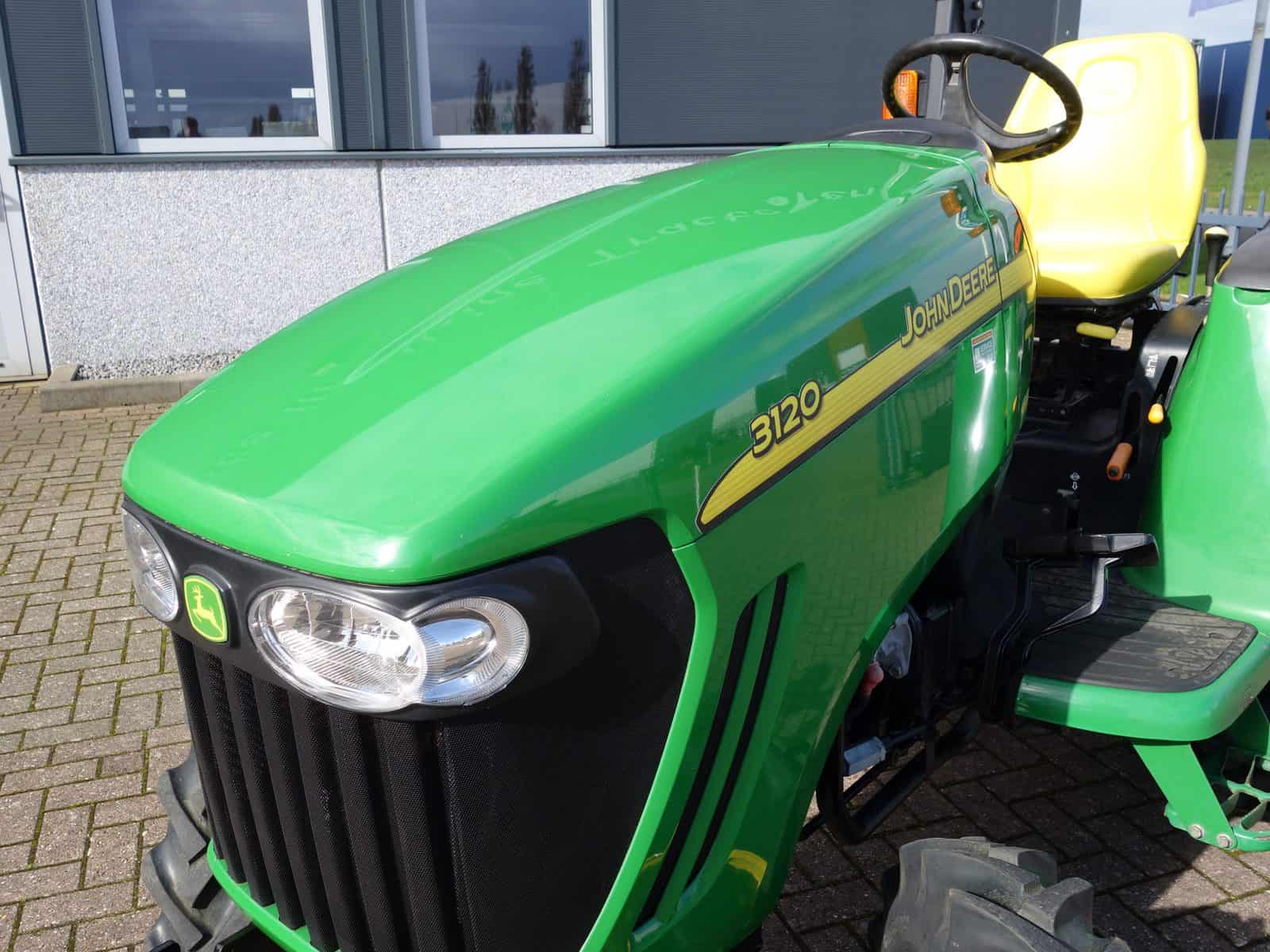 John Deere 3120 4wd HST - Afbeelding 5