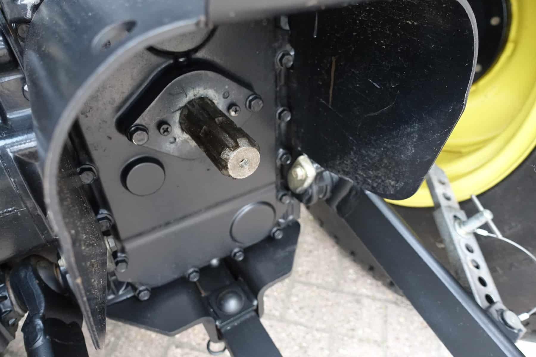 John Deere 3320 4wd HST - Afbeelding 29