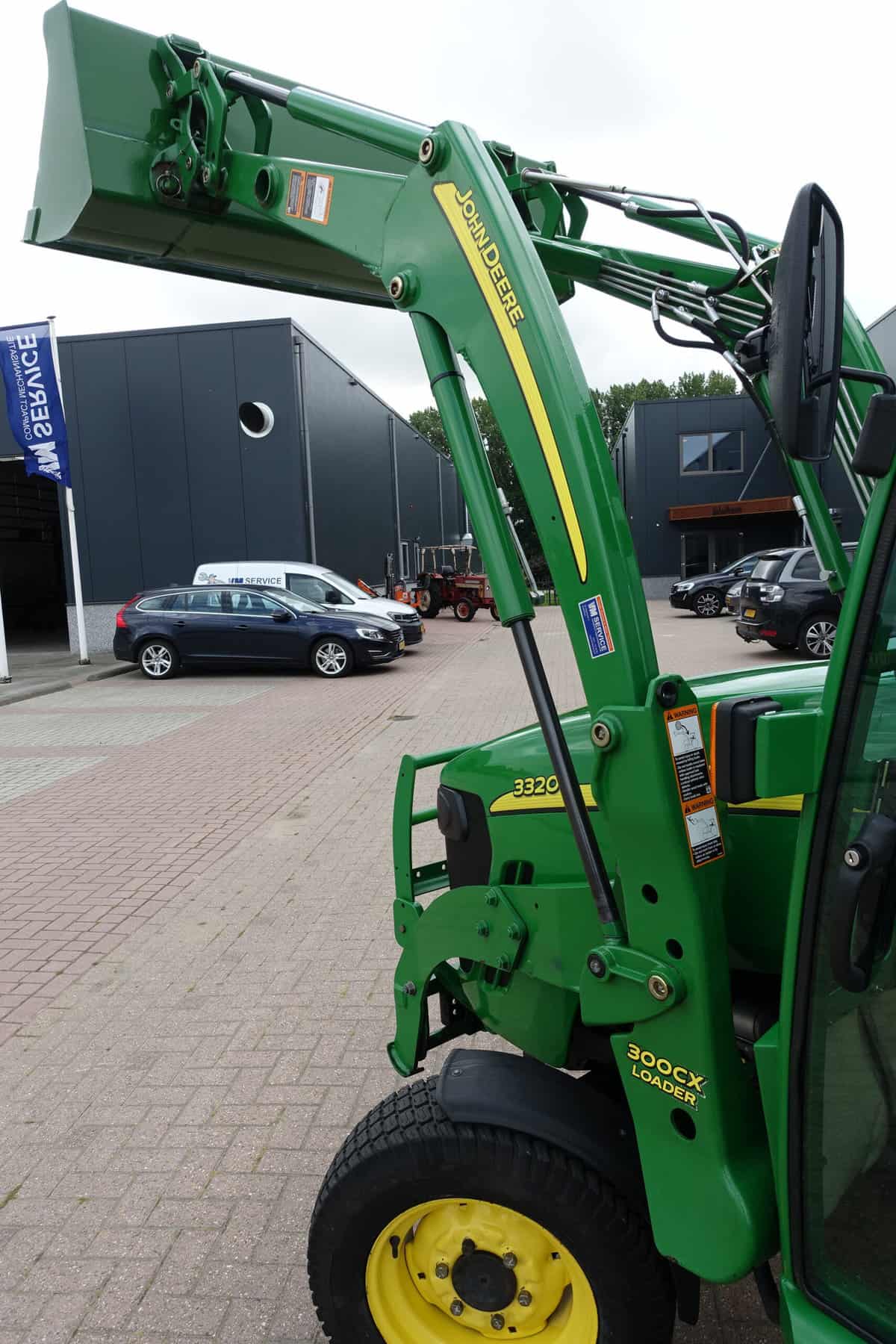 John Deere 3320 4wd HST - Afbeelding 36