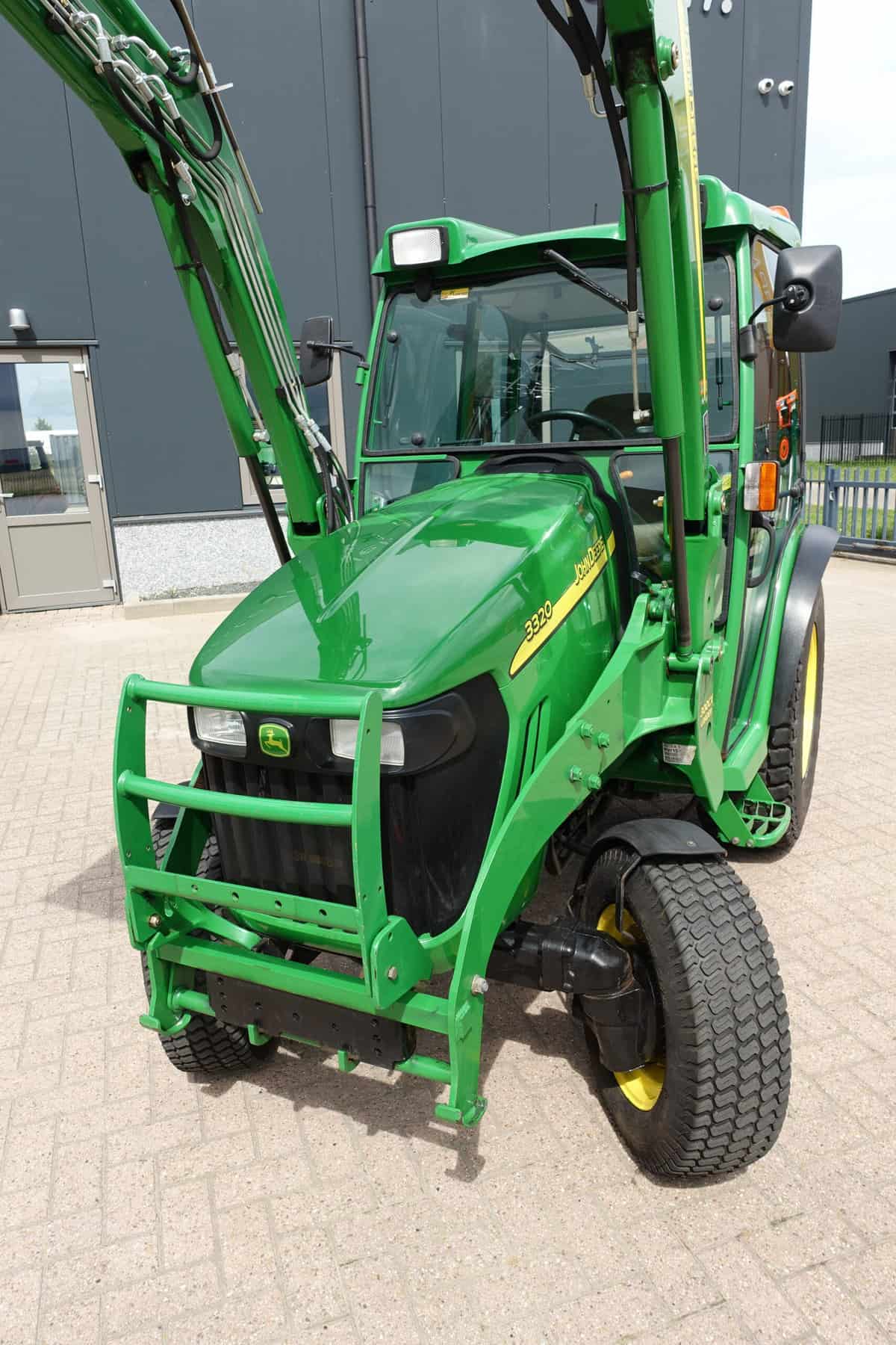 John Deere 3320 4wd HST - Afbeelding 5