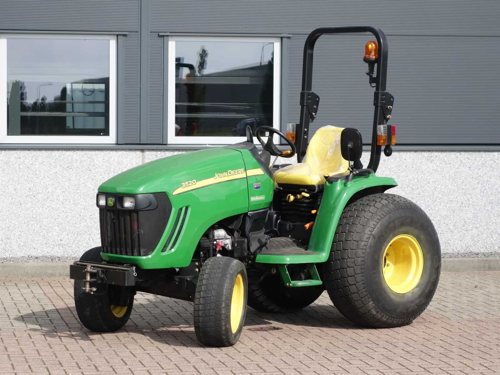 John Deere 3520 4wd