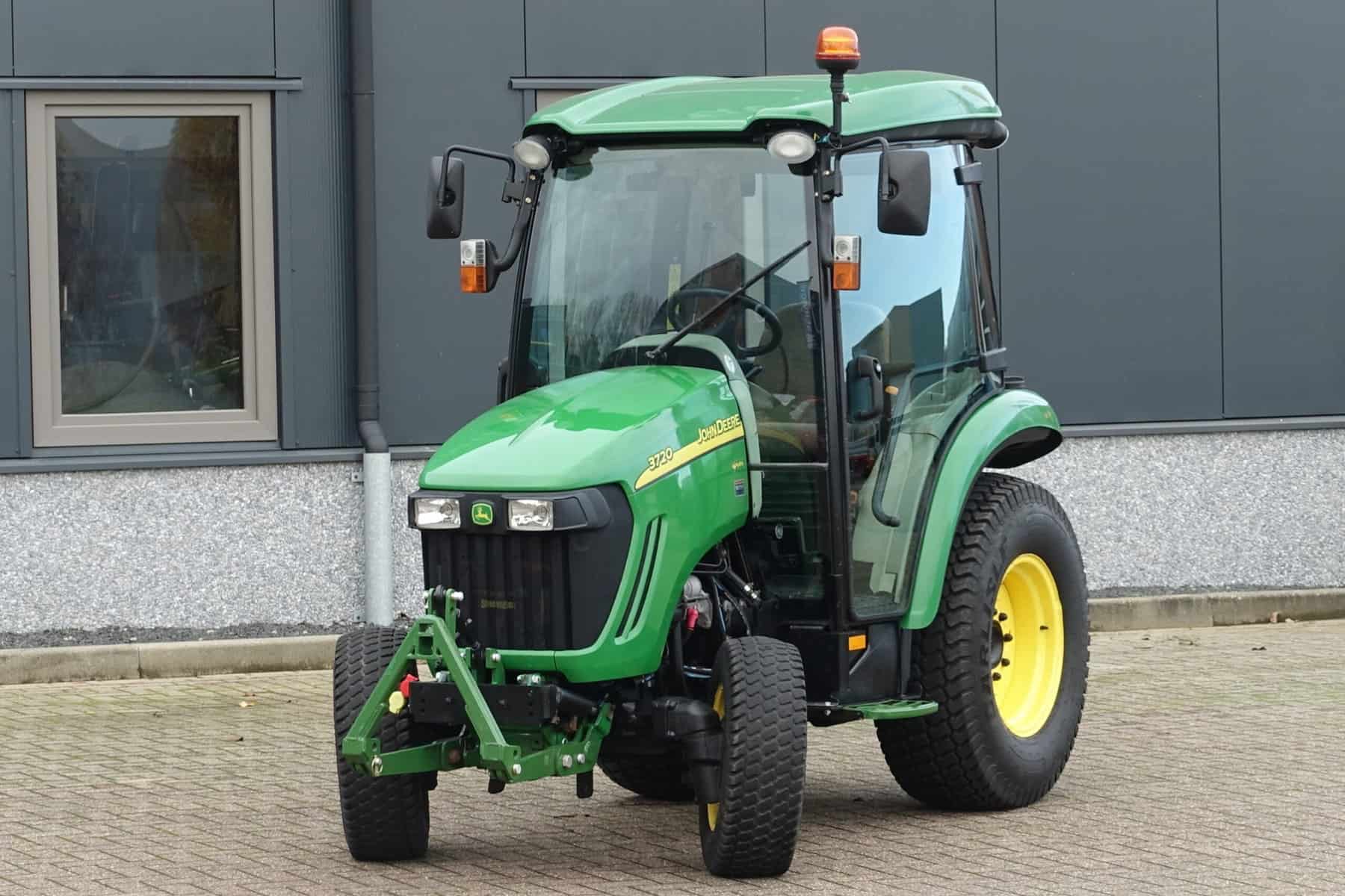 John Deere 3720 4wd HST