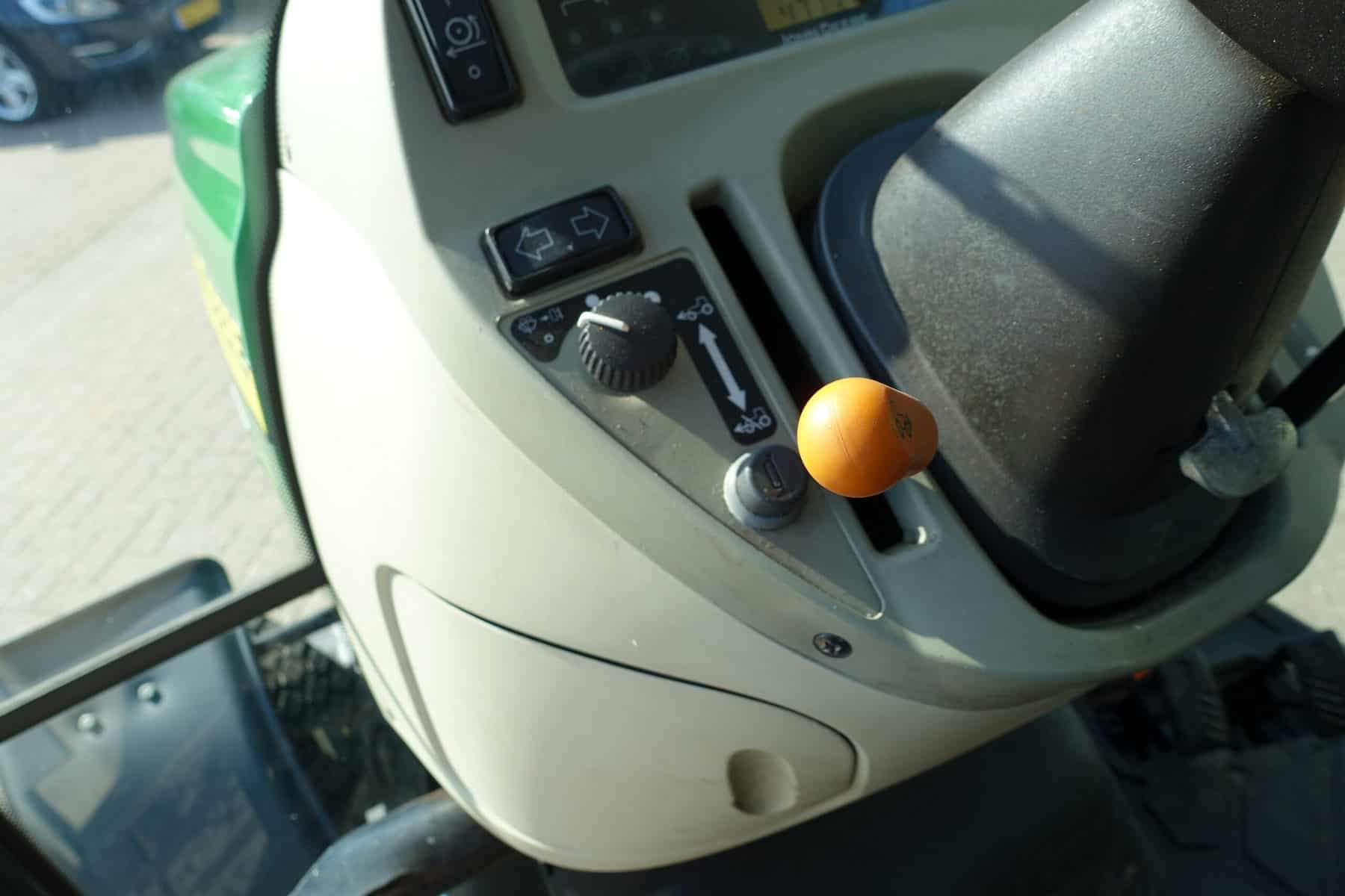 John Deere 3720 4wd HST - Afbeelding 16