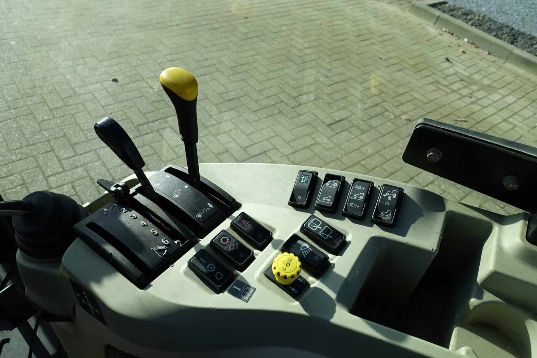 John Deere 3720 4wd HST - Afbeelding 17