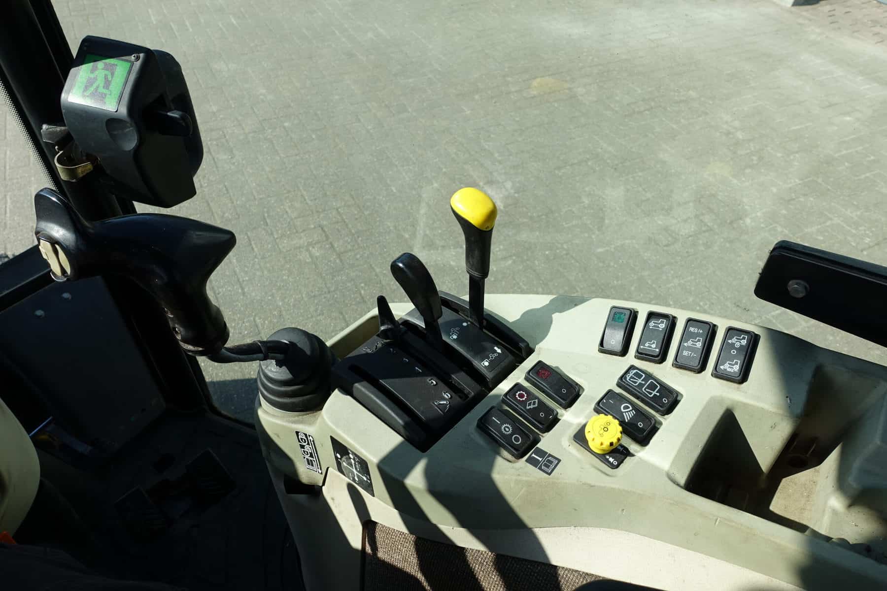 John Deere 3720 4wd HST - Afbeelding 18