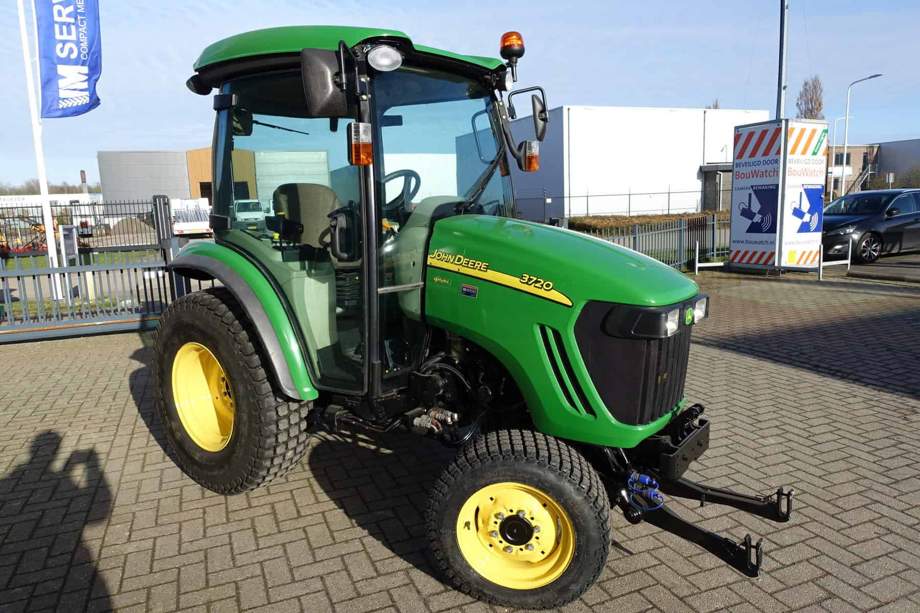 John Deere 3720 4wd HST - Afbeelding 2