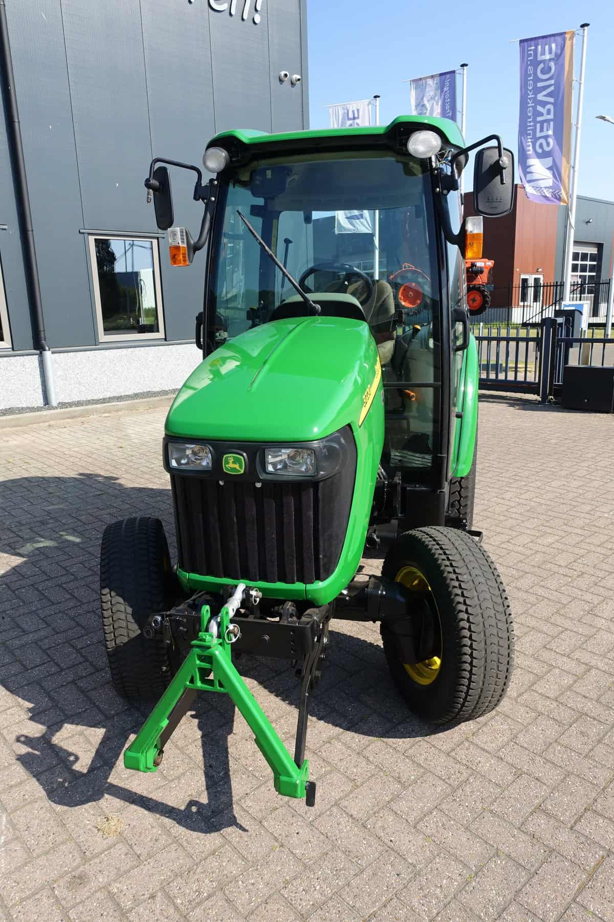 John Deere 3720 4wd HST - Afbeelding 4