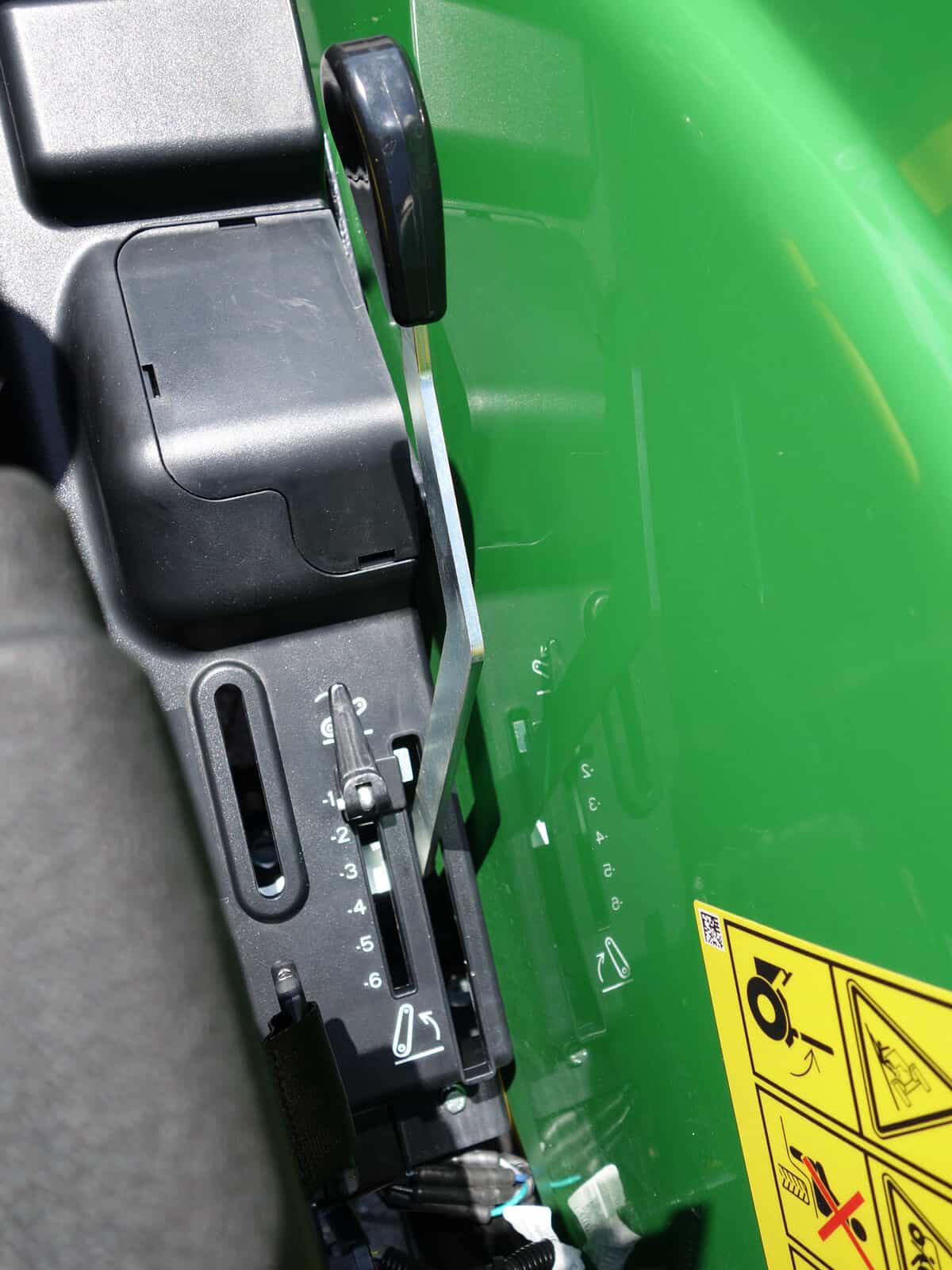 John Deere 4049M 4wd HST - Afbeelding 14