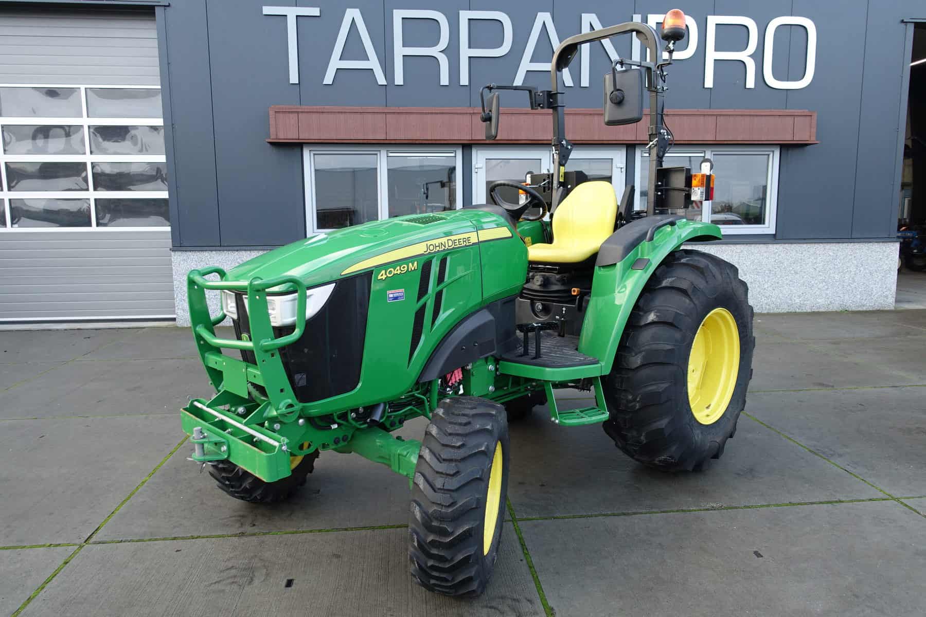 John Deere 4049M 4wd HST - Afbeelding 3