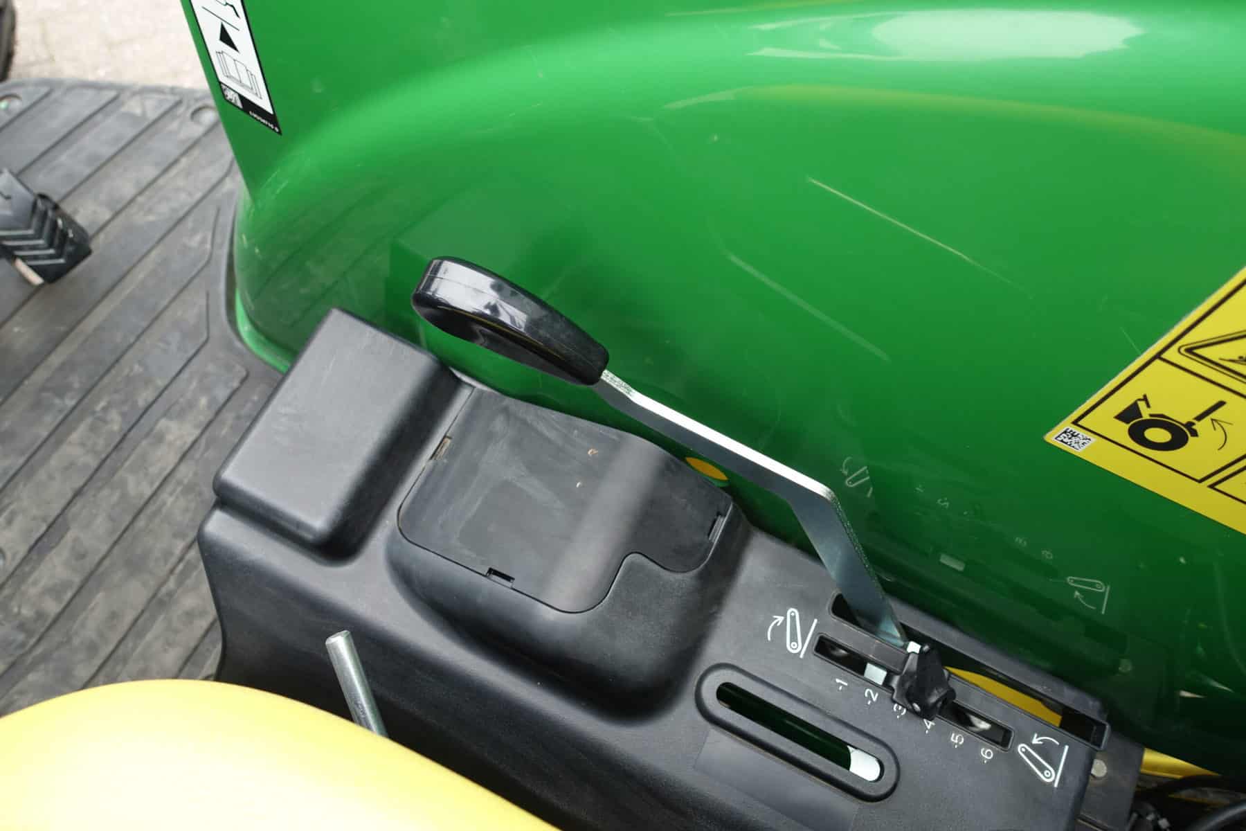 John Deere 4049M 4wd HST - Afbeelding 16