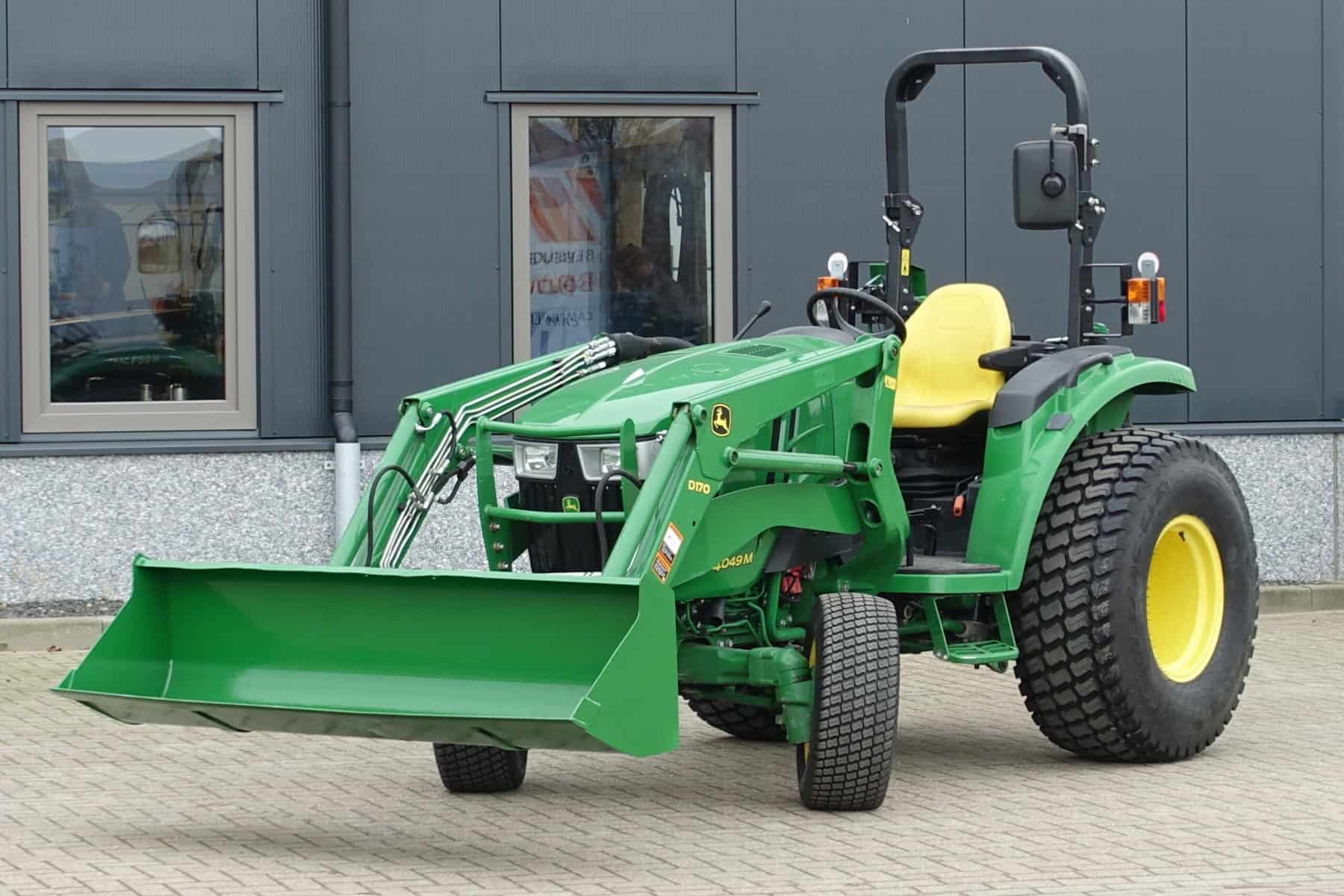 John Deere 4049M 4wd HST