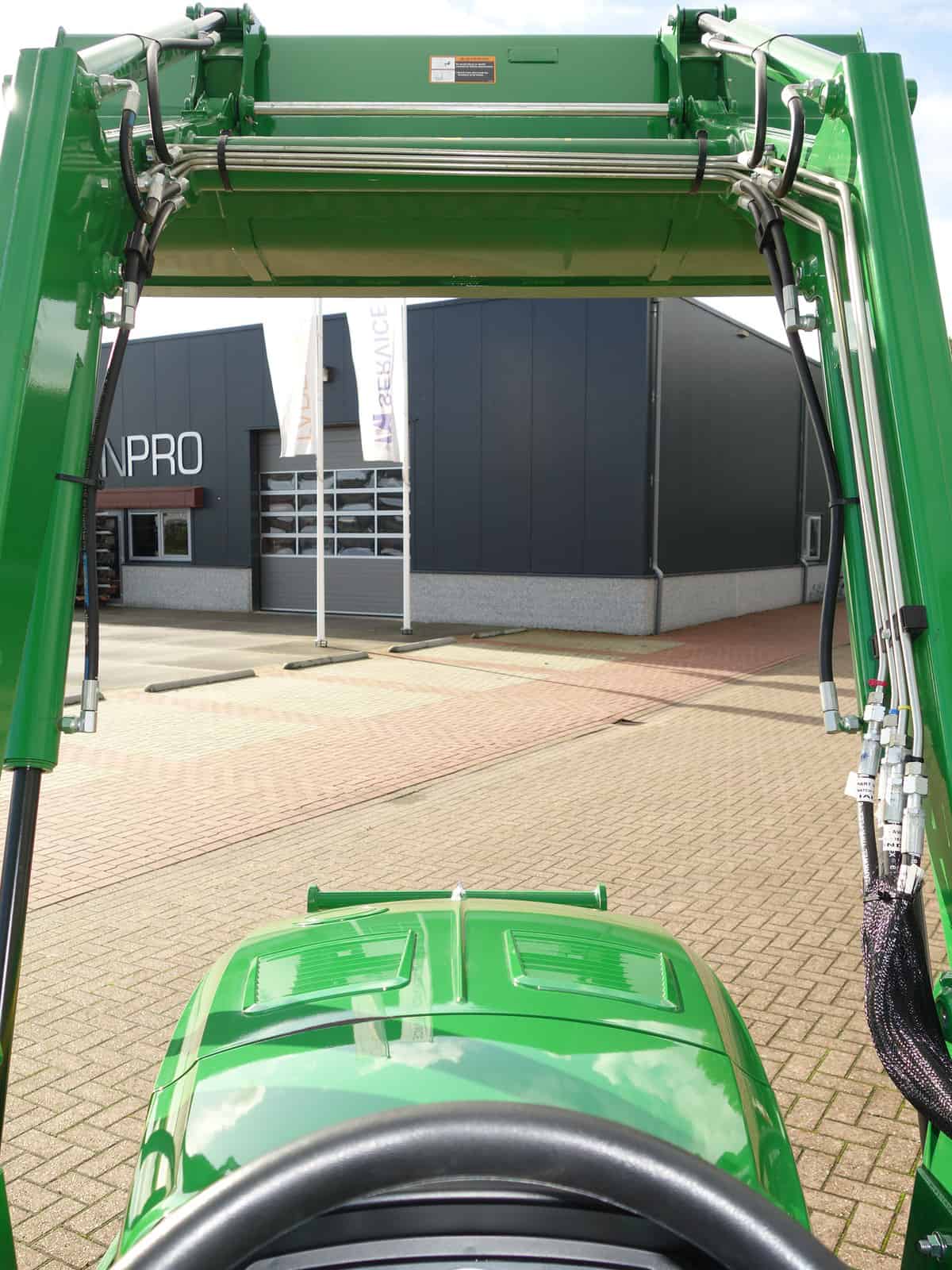 John Deere 4049M 4wd HST - Afbeelding 11