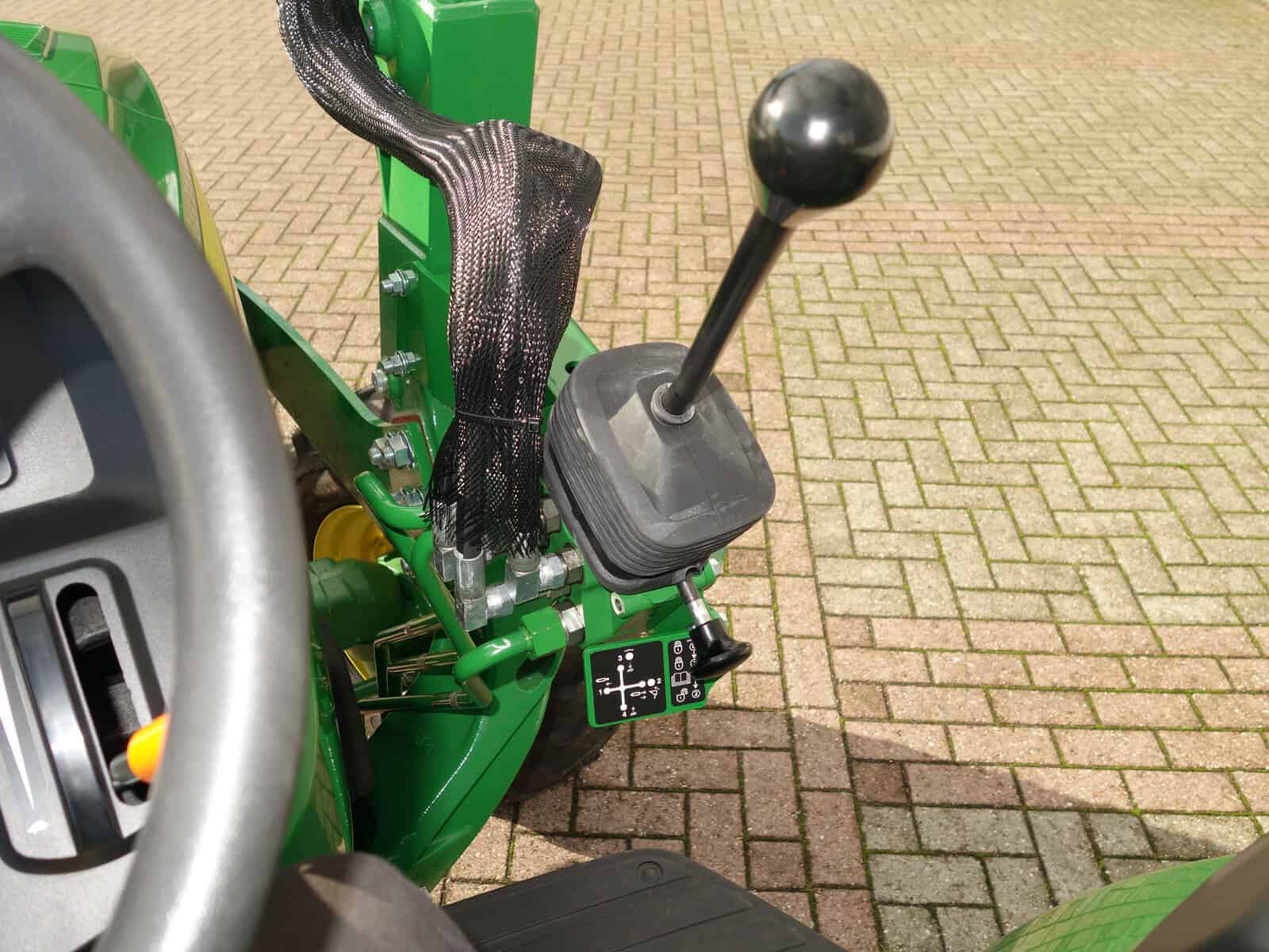 John Deere 4049M 4wd HST - Afbeelding 12