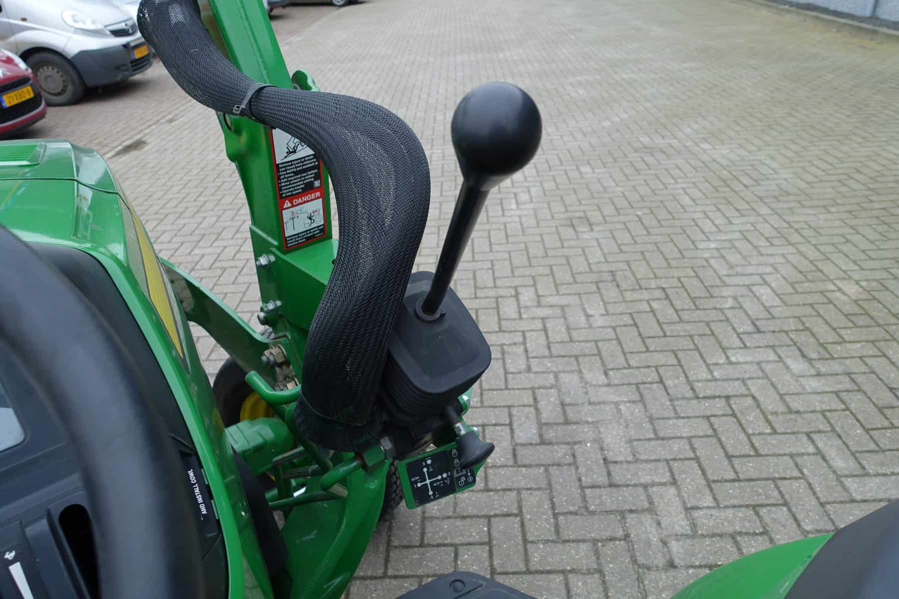 John Deere 4049M 4wd HST - Afbeelding 13