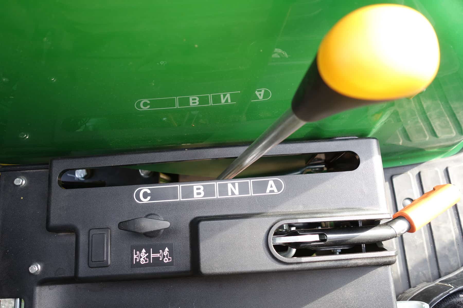 John Deere 4049M 4wd HST - Afbeelding 16