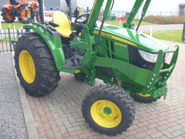 John Deere 4049M 4wd HST - Afbeelding 2