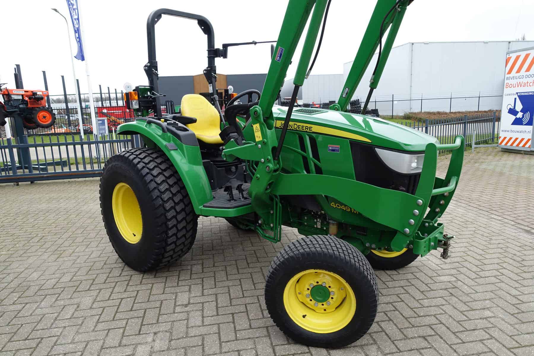 John Deere 4049M 4wd HST - Afbeelding 2