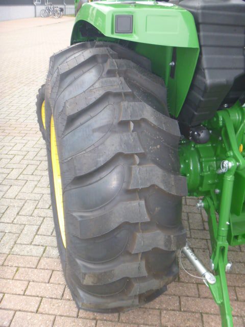 John Deere 4049M 4wd HST - Afbeelding 24