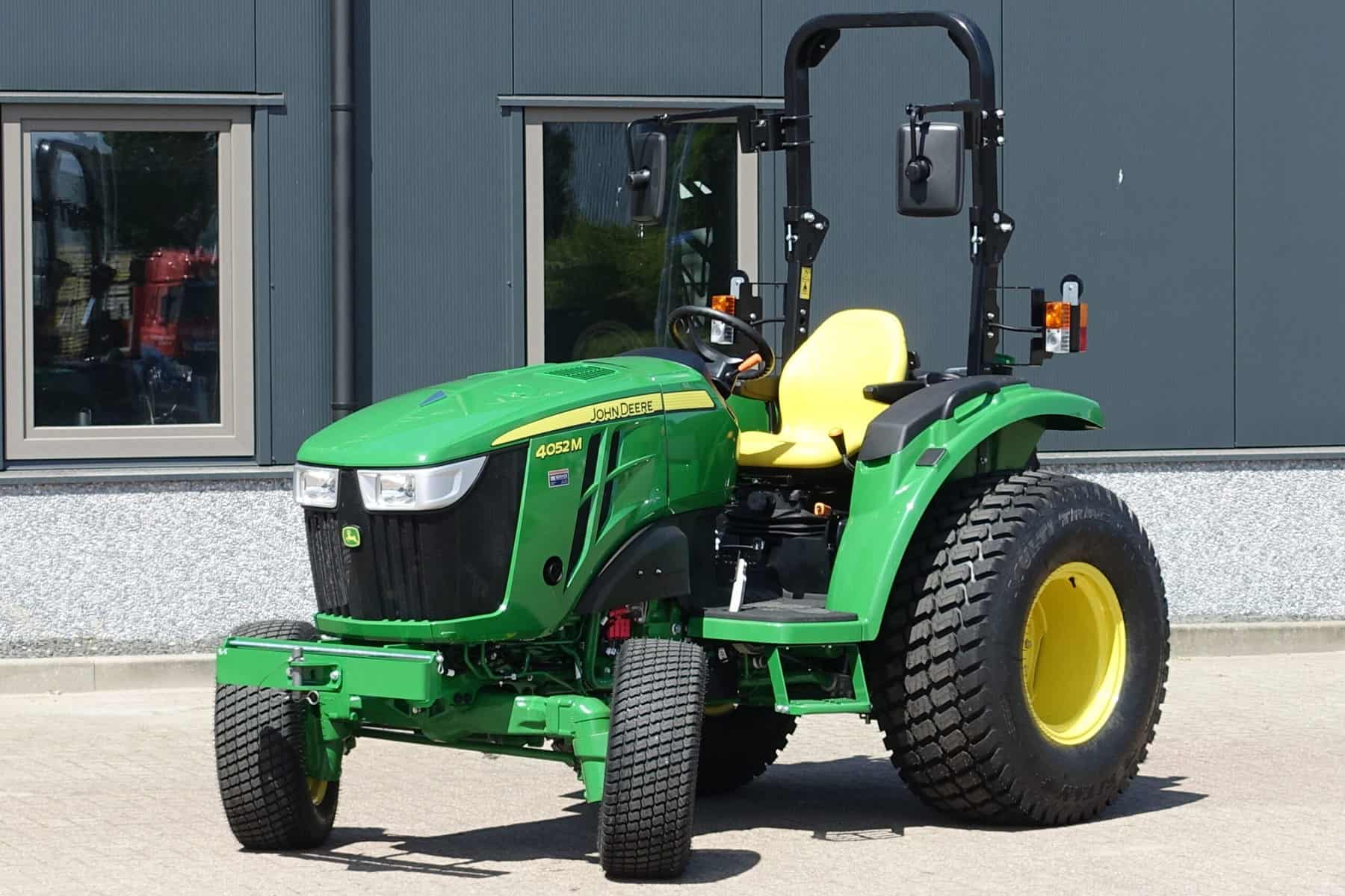 John Deere 4052M 4wd