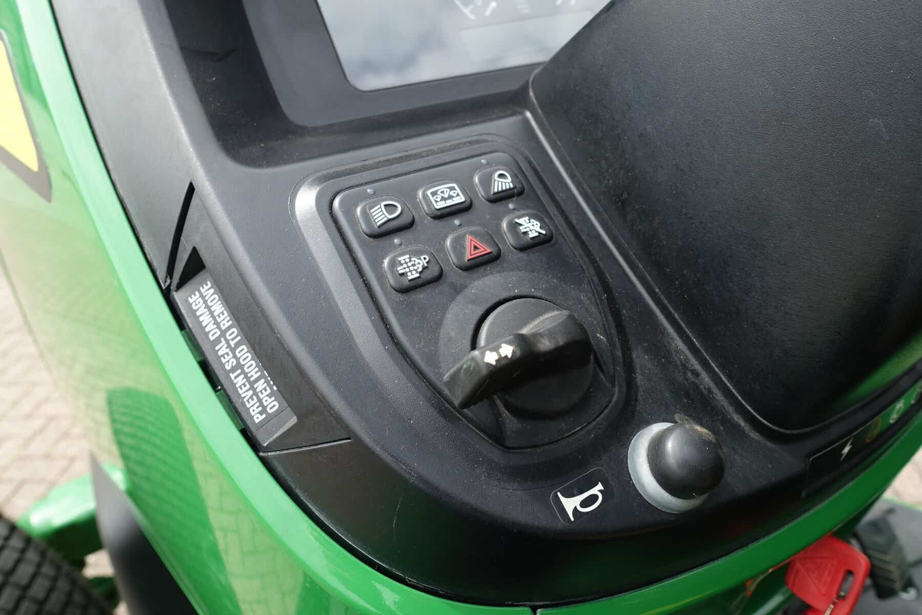 John Deere 4052M 4wd HST - Afbeelding 14