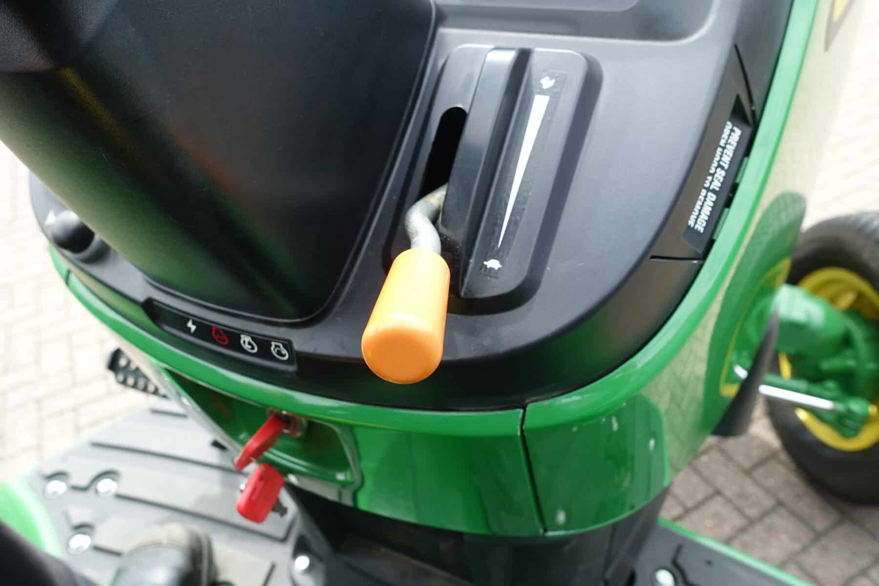 John Deere 4052M 4wd HST - Afbeelding 15