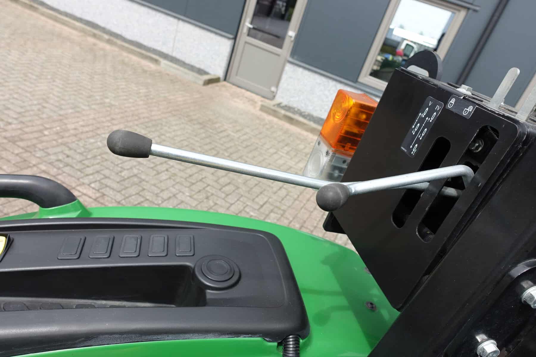 John Deere 4052M 4wd HST - Afbeelding 18