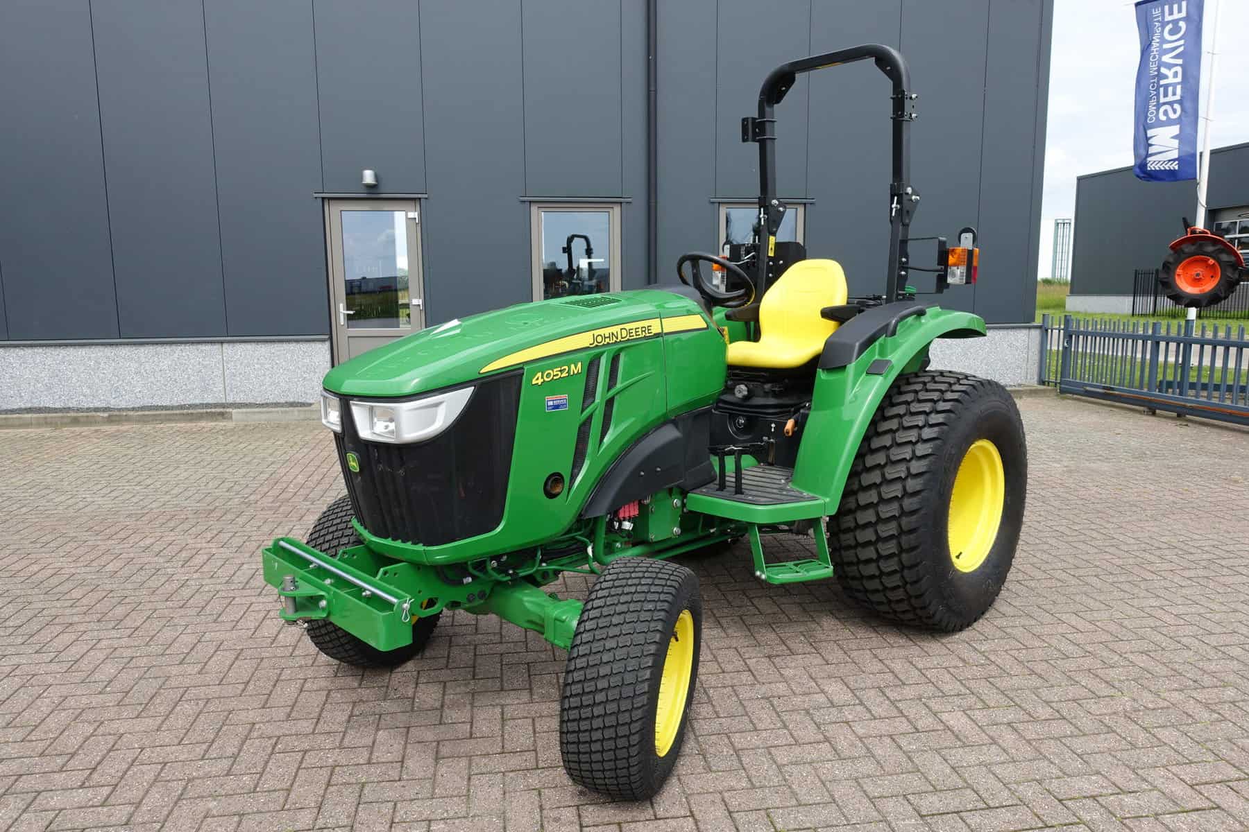 John Deere 4052M 4wd HST - Afbeelding 3
