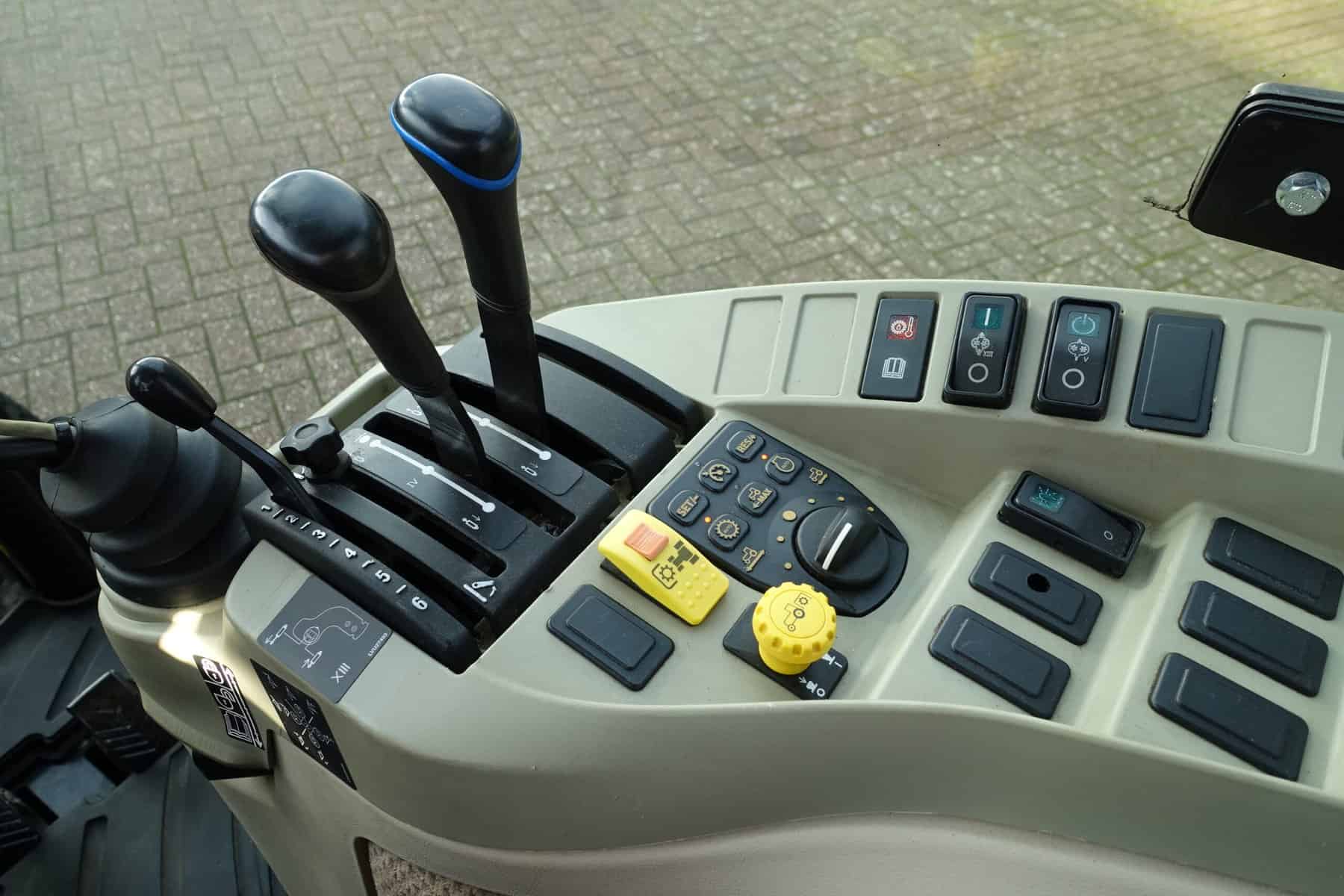 John Deere 4066R 4wd HST - Afbeelding 17