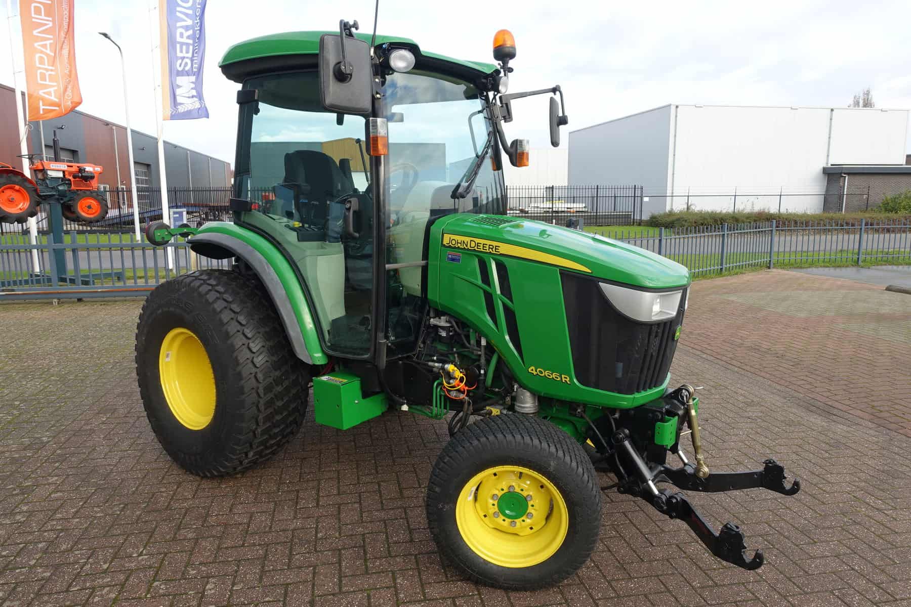 John Deere 4066R 4wd HST - Afbeelding 2