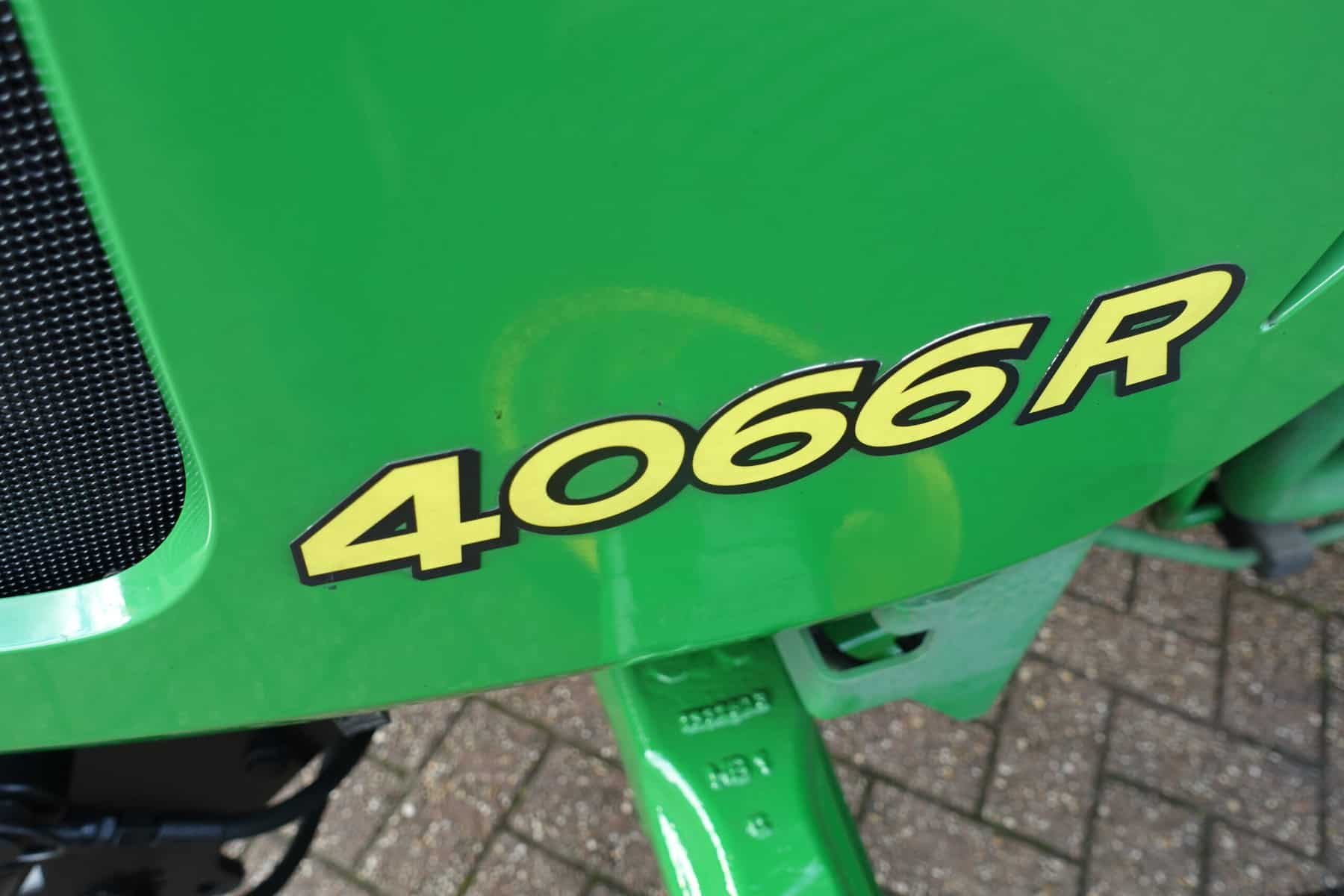 John Deere 4066R 4wd HST - Afbeelding 8