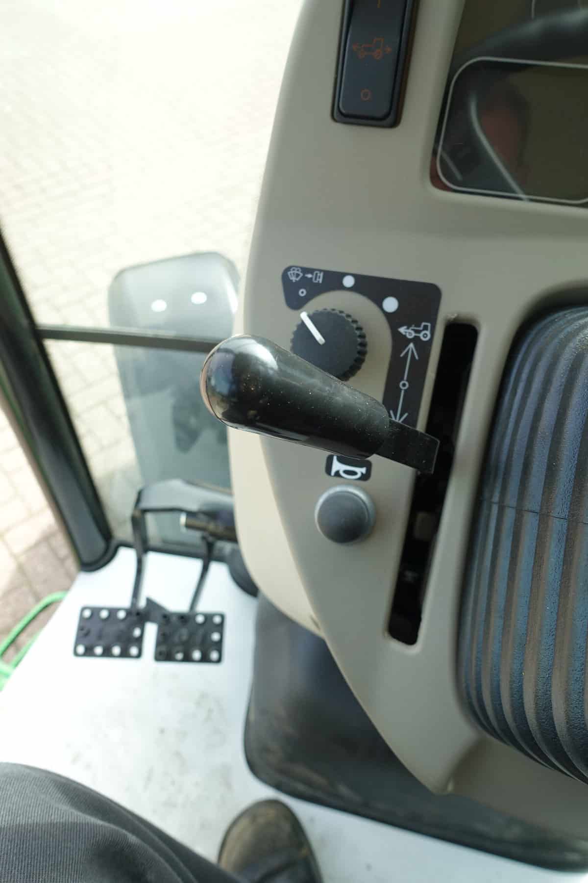 John Deere 4066R 4wd HST - Afbeelding 15