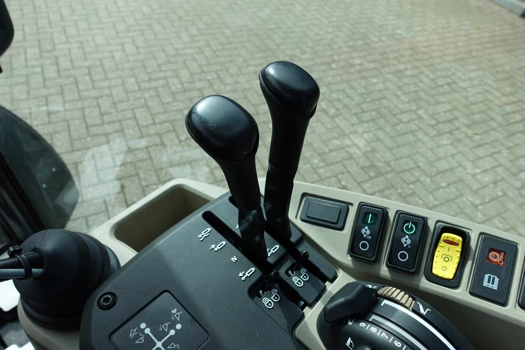 John Deere 4066R 4wd HST - Afbeelding 21