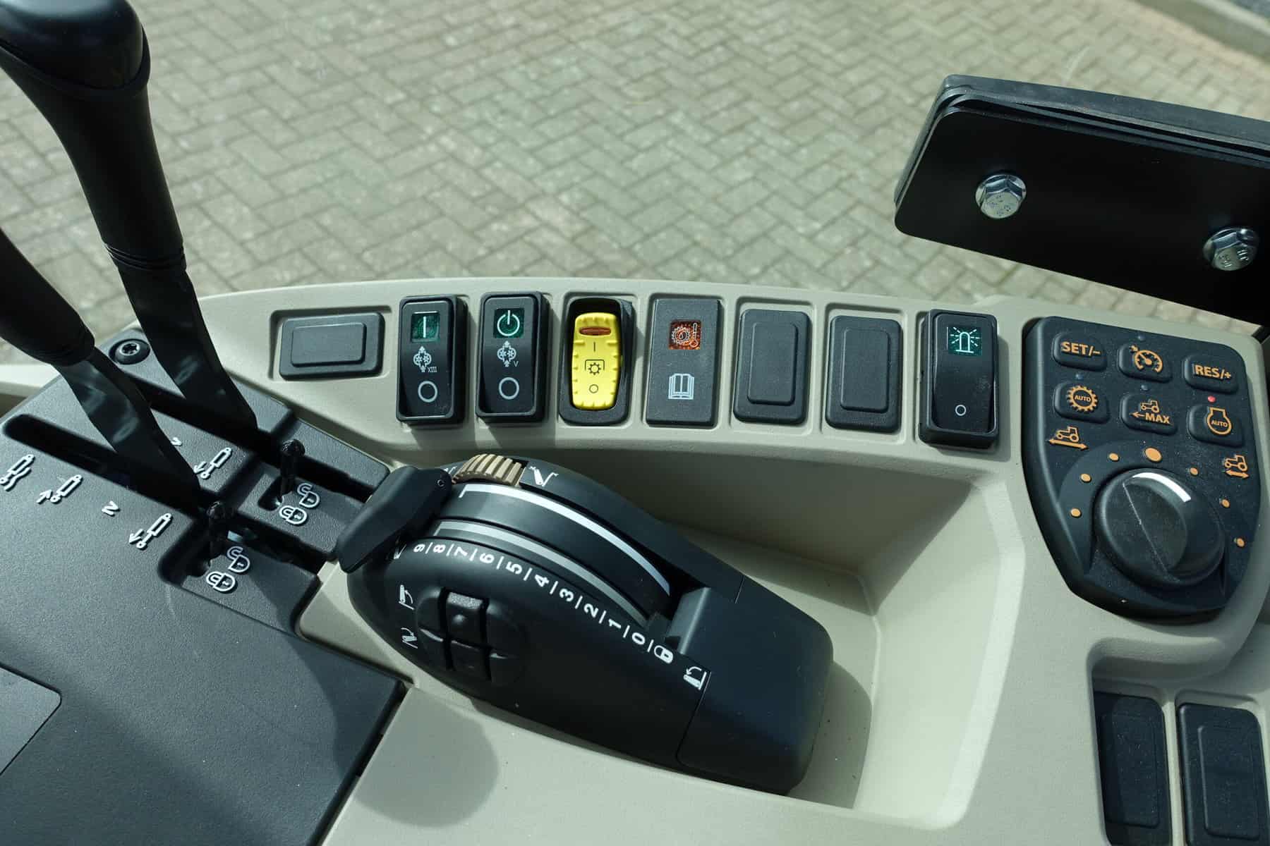 John Deere 4066R 4wd HST - Afbeelding 22