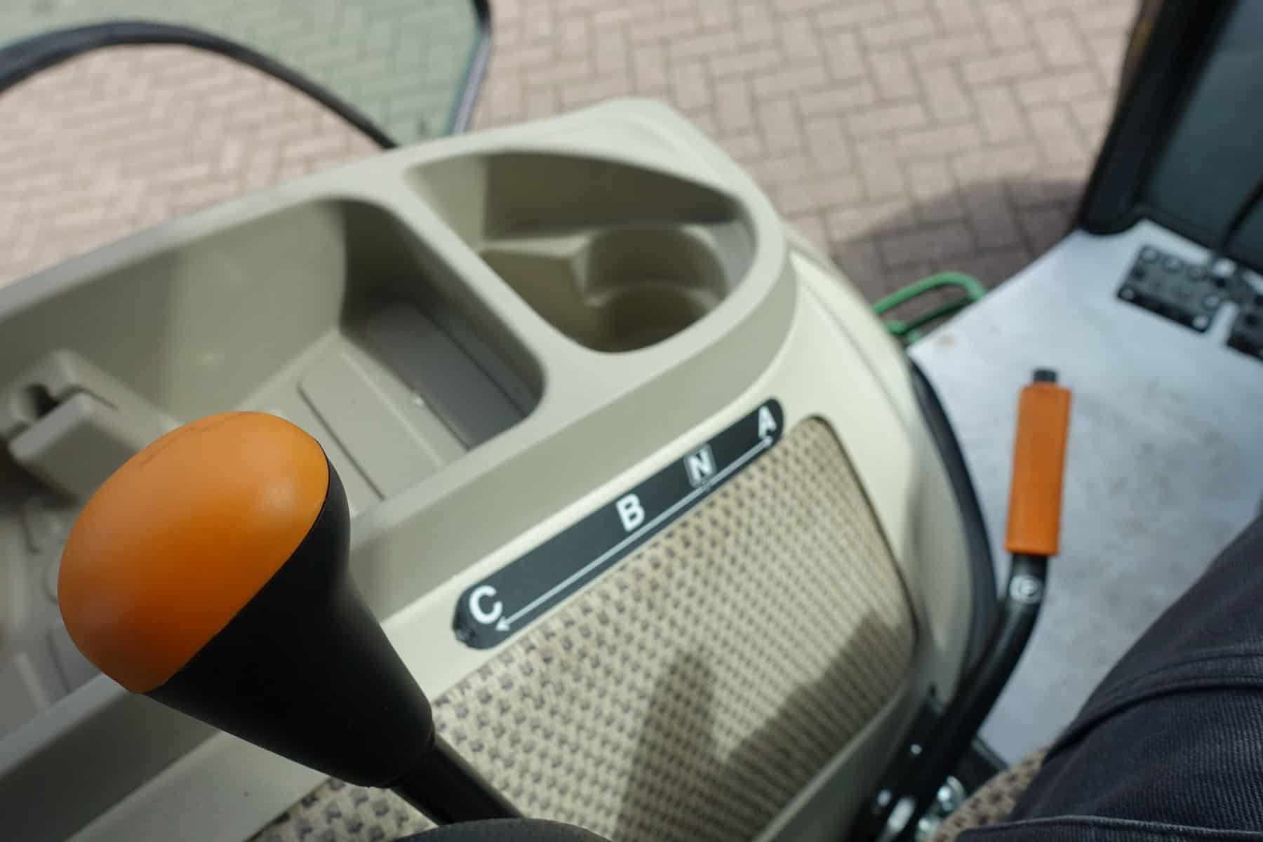 John Deere 4066R 4wd HST - Afbeelding 25