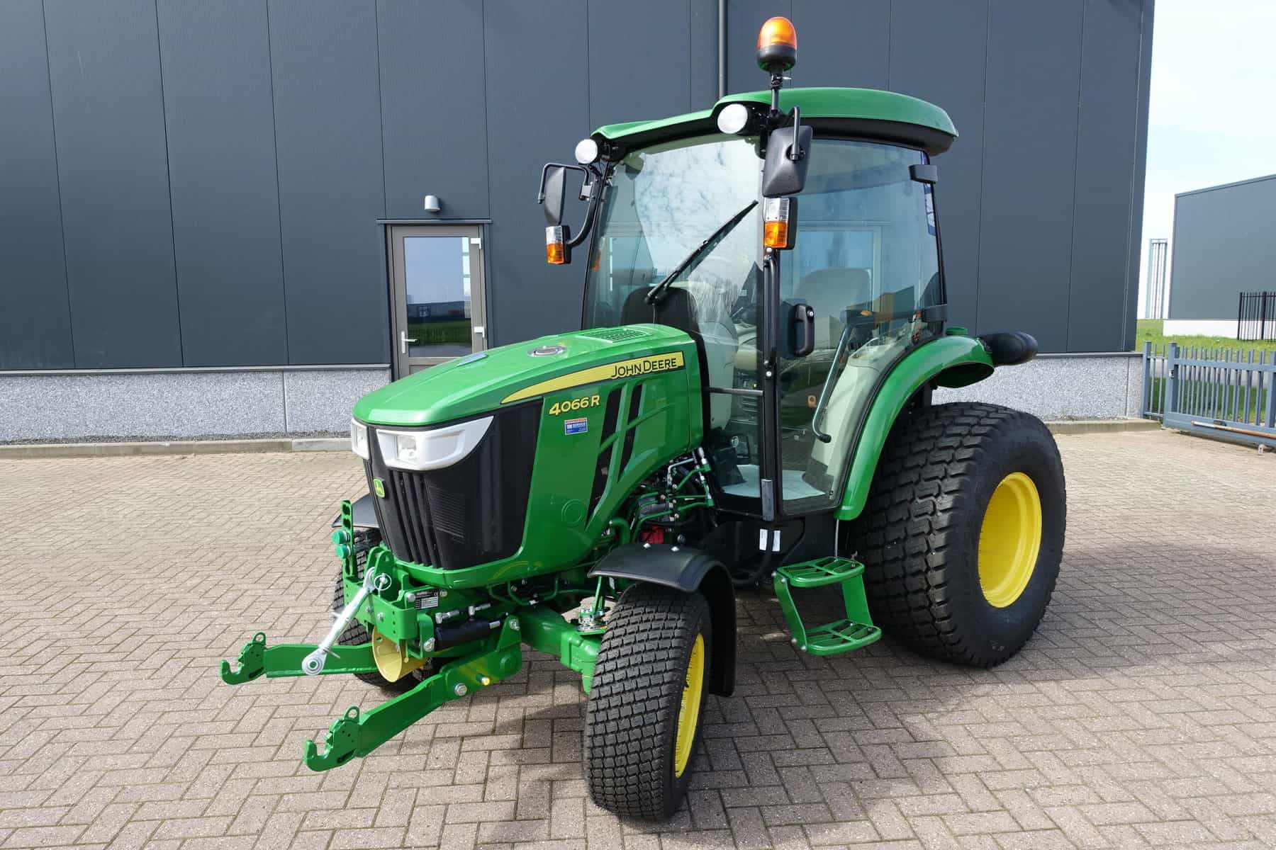 John Deere 4066R 4wd HST - Afbeelding 3