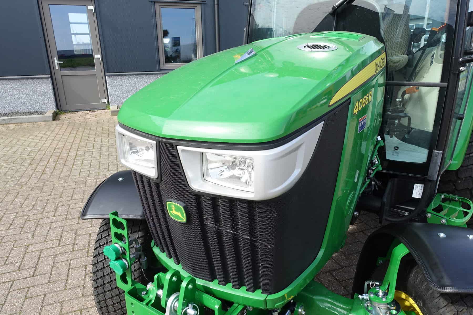 John Deere 4066R 4wd HST - Afbeelding 5