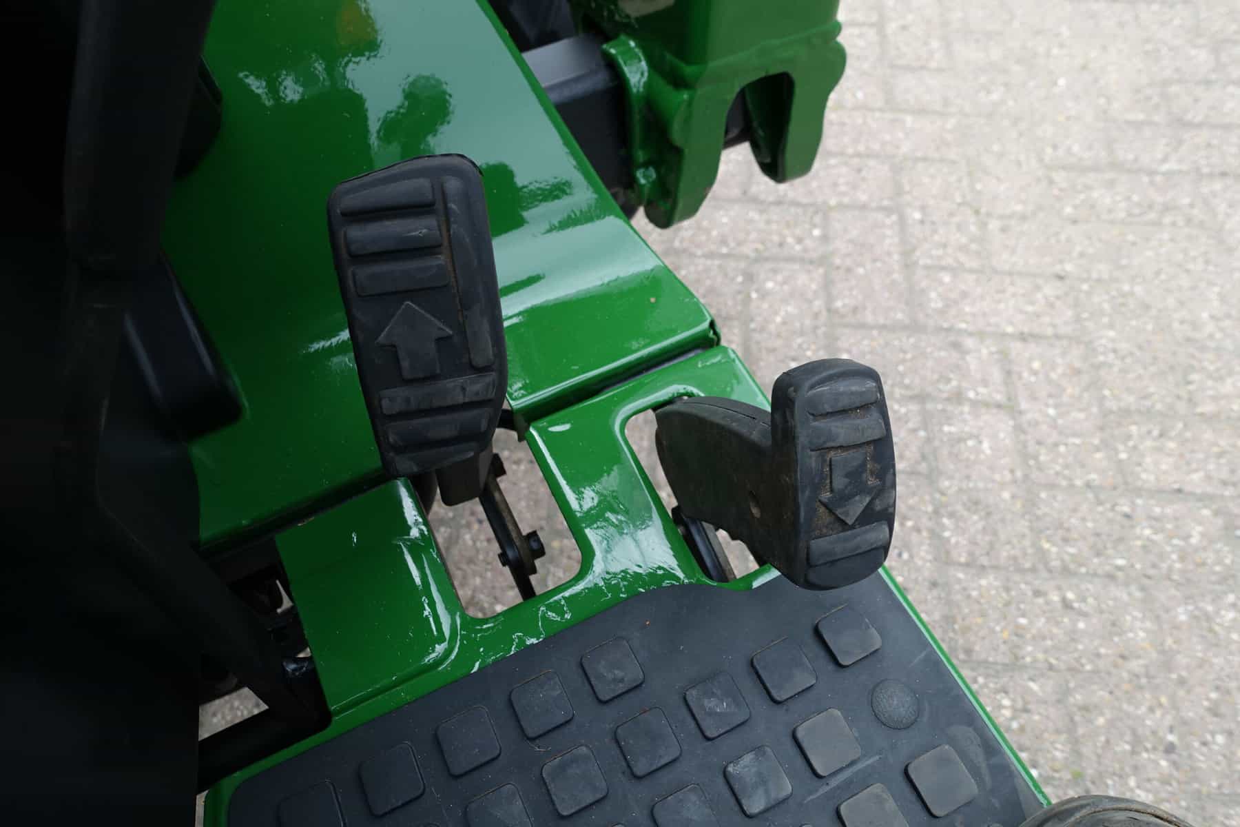 John Deere 4100 4wd HST - Afbeelding 13