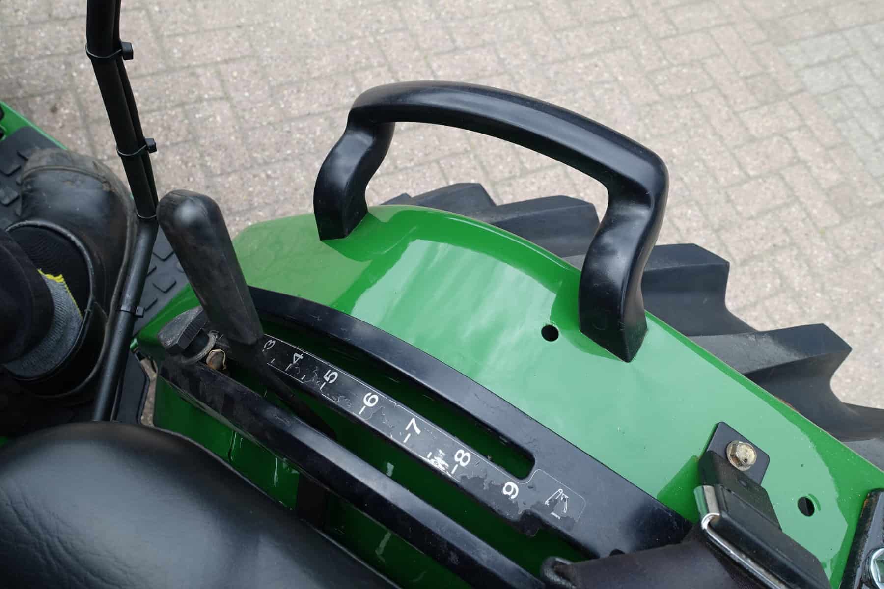 John Deere 4100 4wd HST - Afbeelding 15