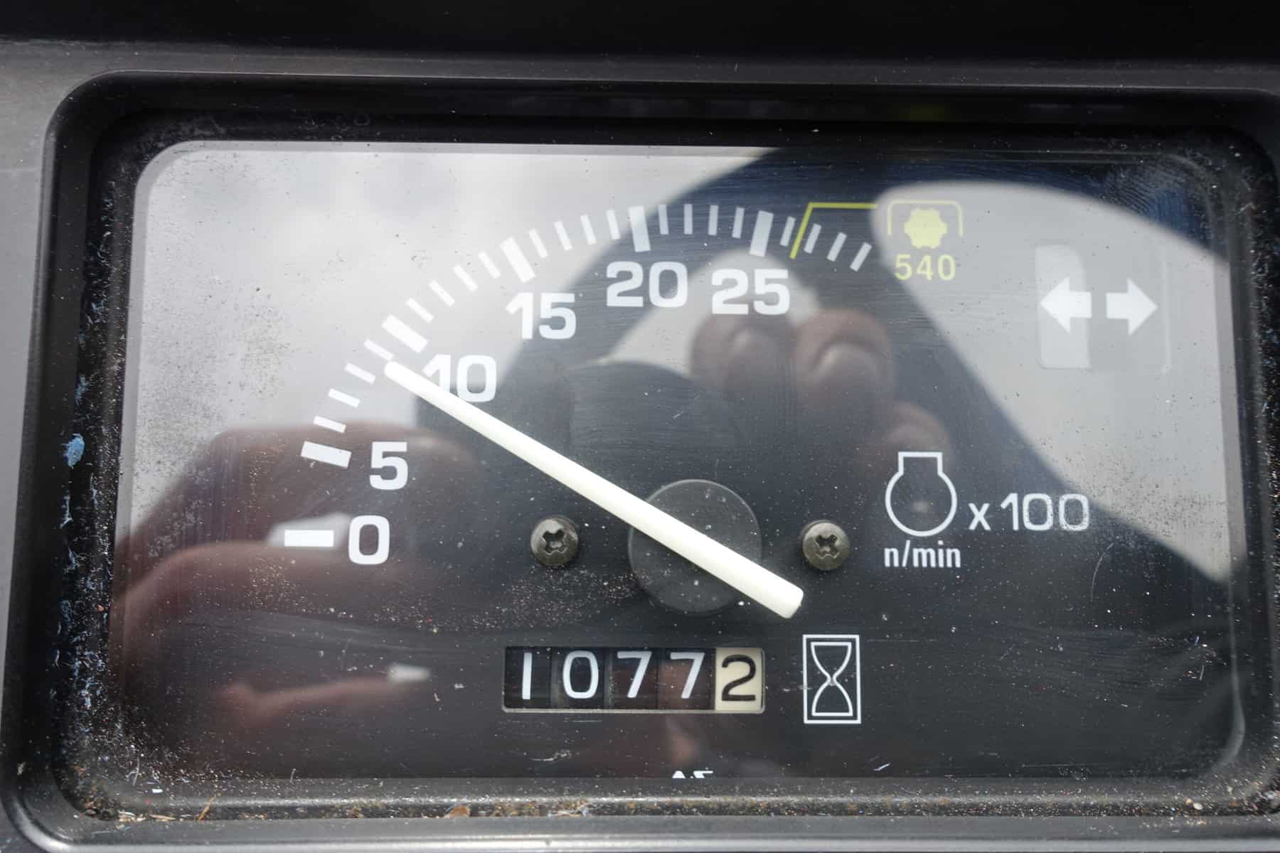 John Deere 4100 4wd HST - Afbeelding 9