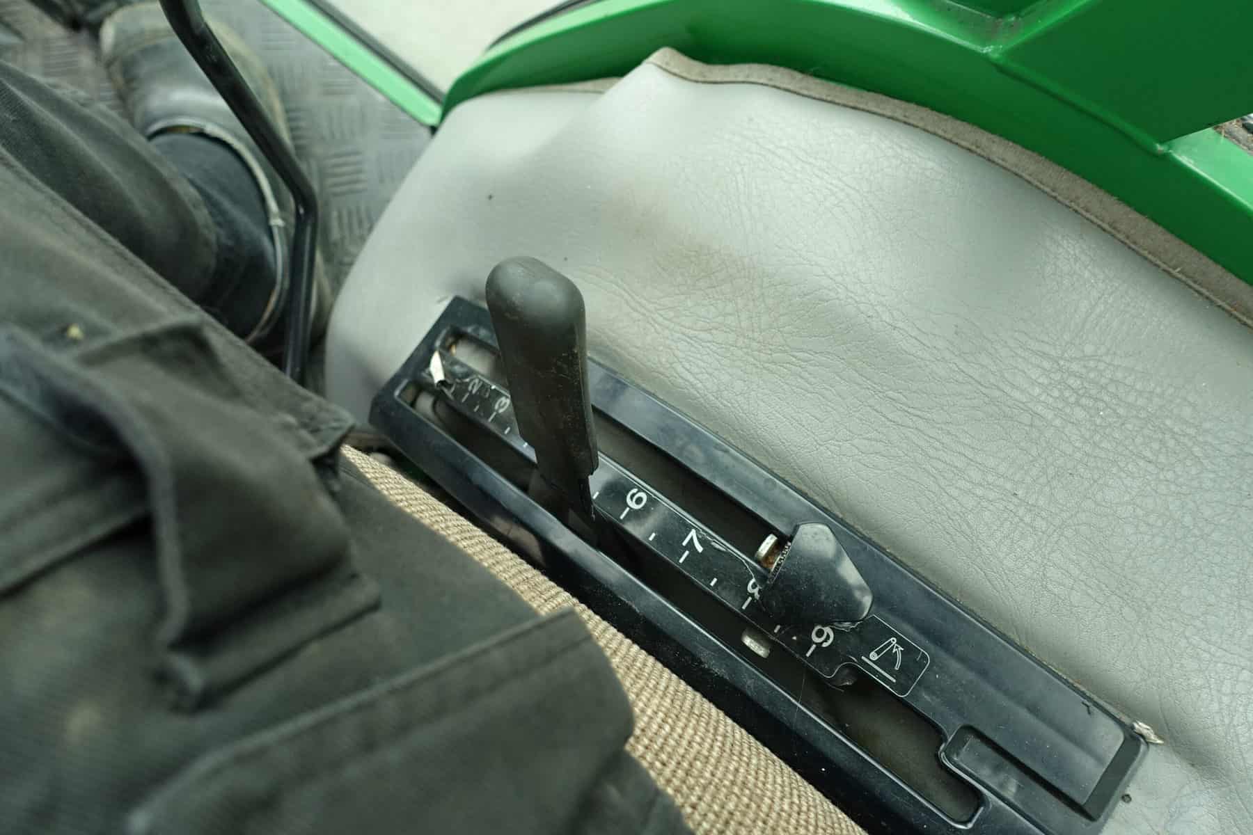 John Deere 4115 4wd HST - Afbeelding 15