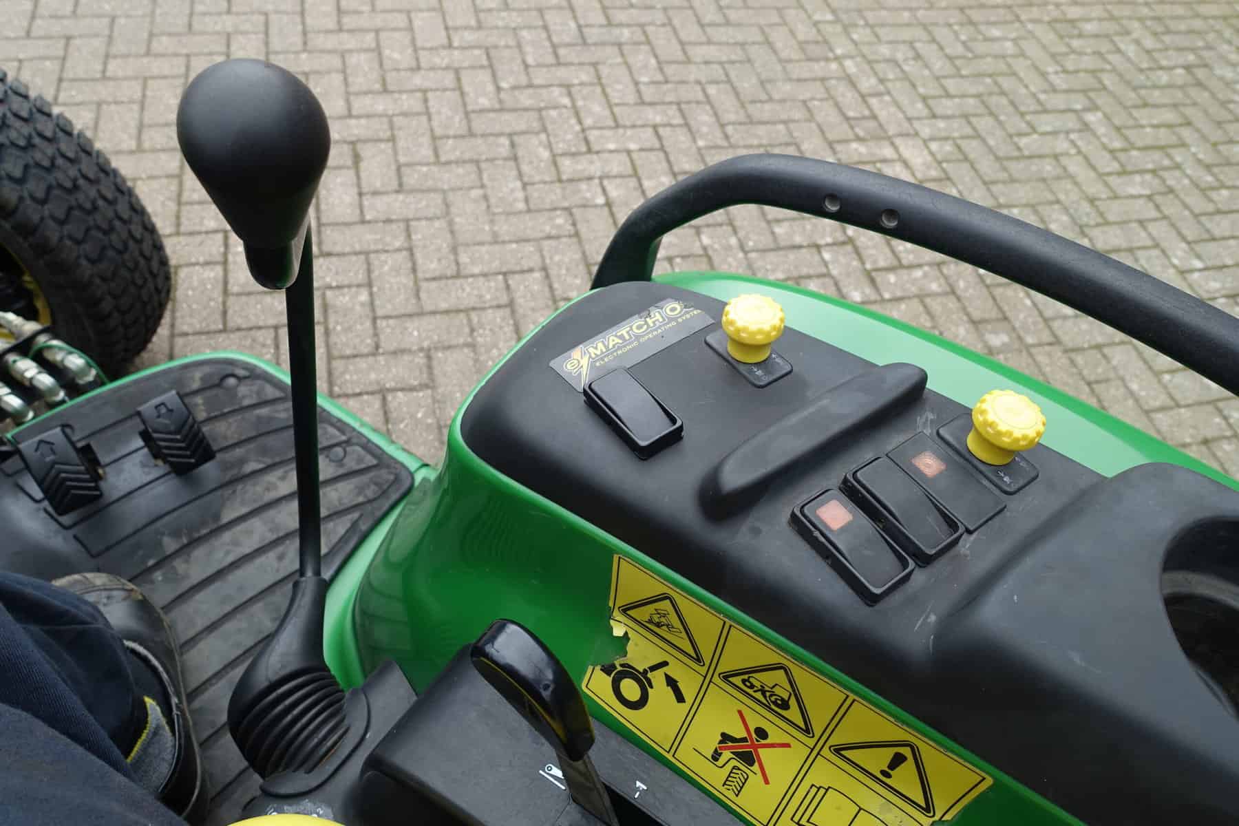 John Deere 4410 4wd HST - Afbeelding 13